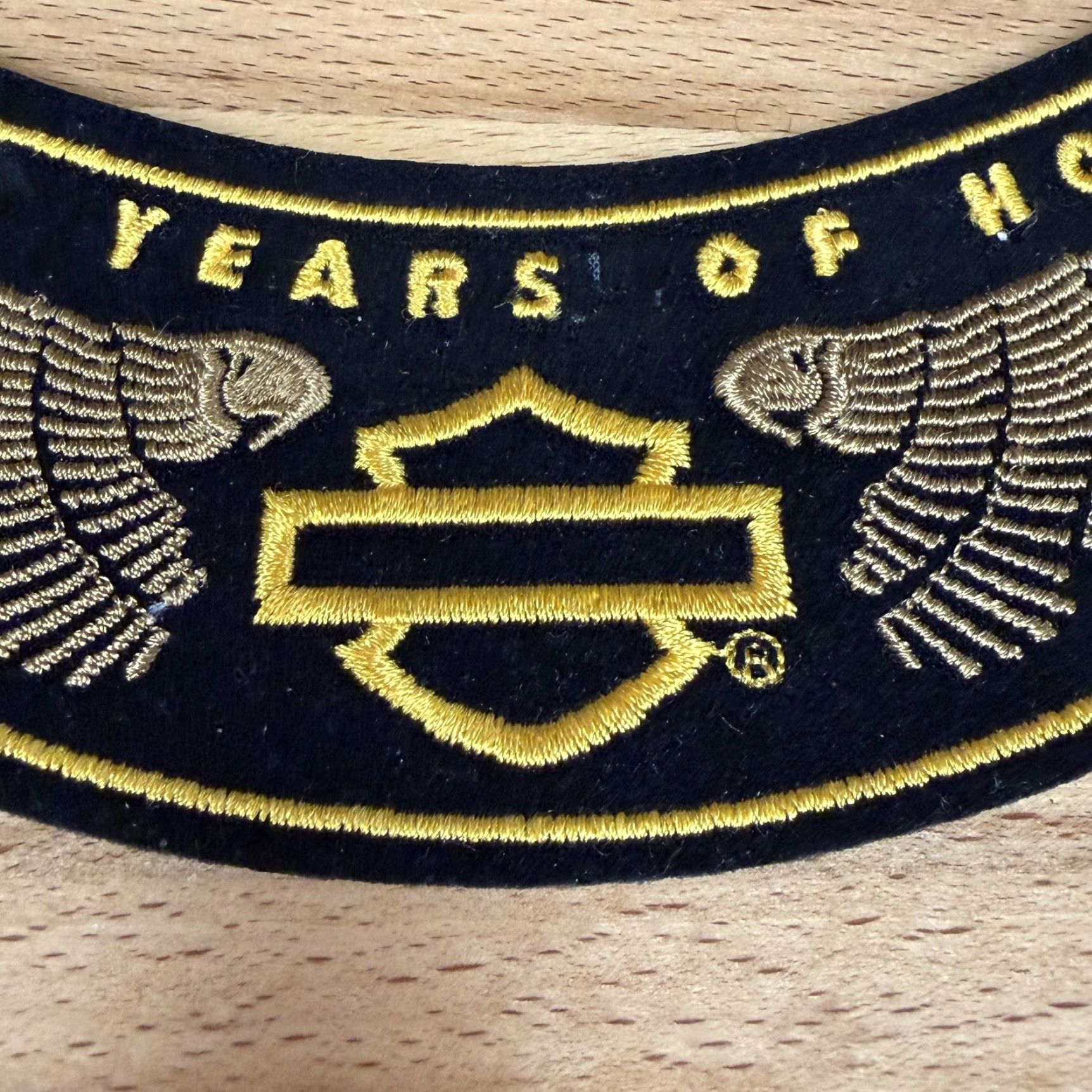 Harley Davidson Harley-Davidson HOG 30 Years Patch Black Gold Embroidered Rocker 1983-2013 Badge Patch Rocker Black Gold 30 Years HOG Harley-Davidson Badge Size ONE SIZE - 4 Thumbnail