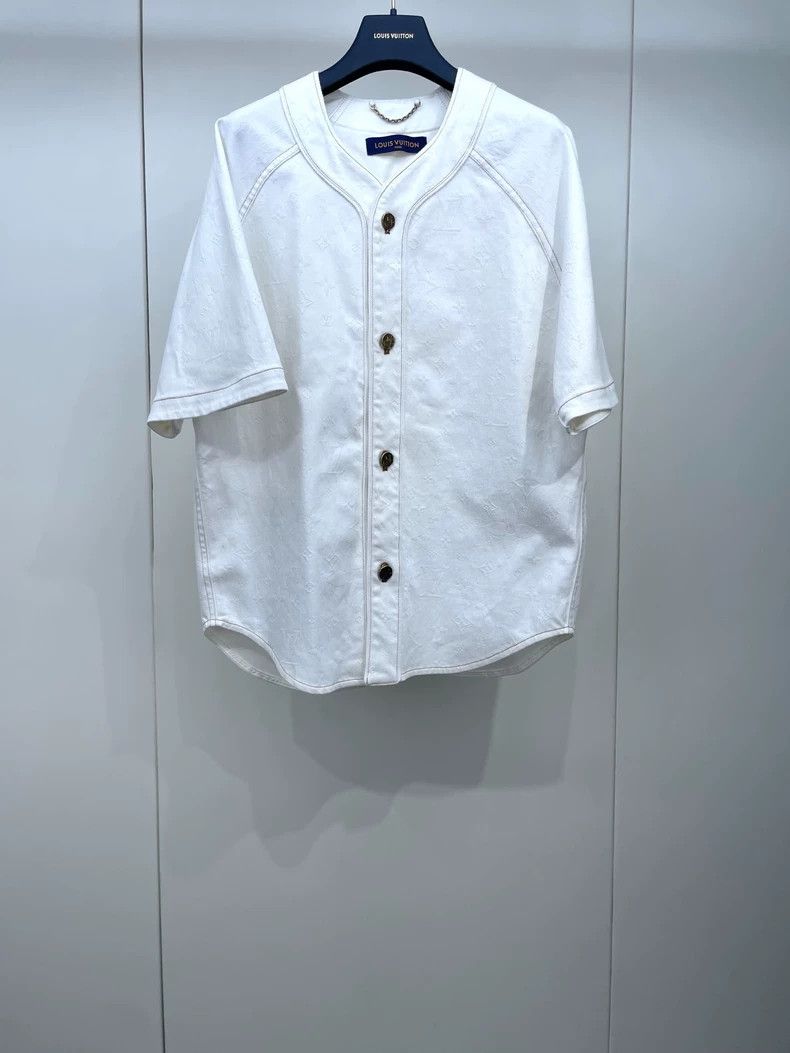 Louis Vuitton Louis Vuitton White embossed full-print denim baseball jac Size US M / EU 48-50 / 2 - 1 Thumbnail