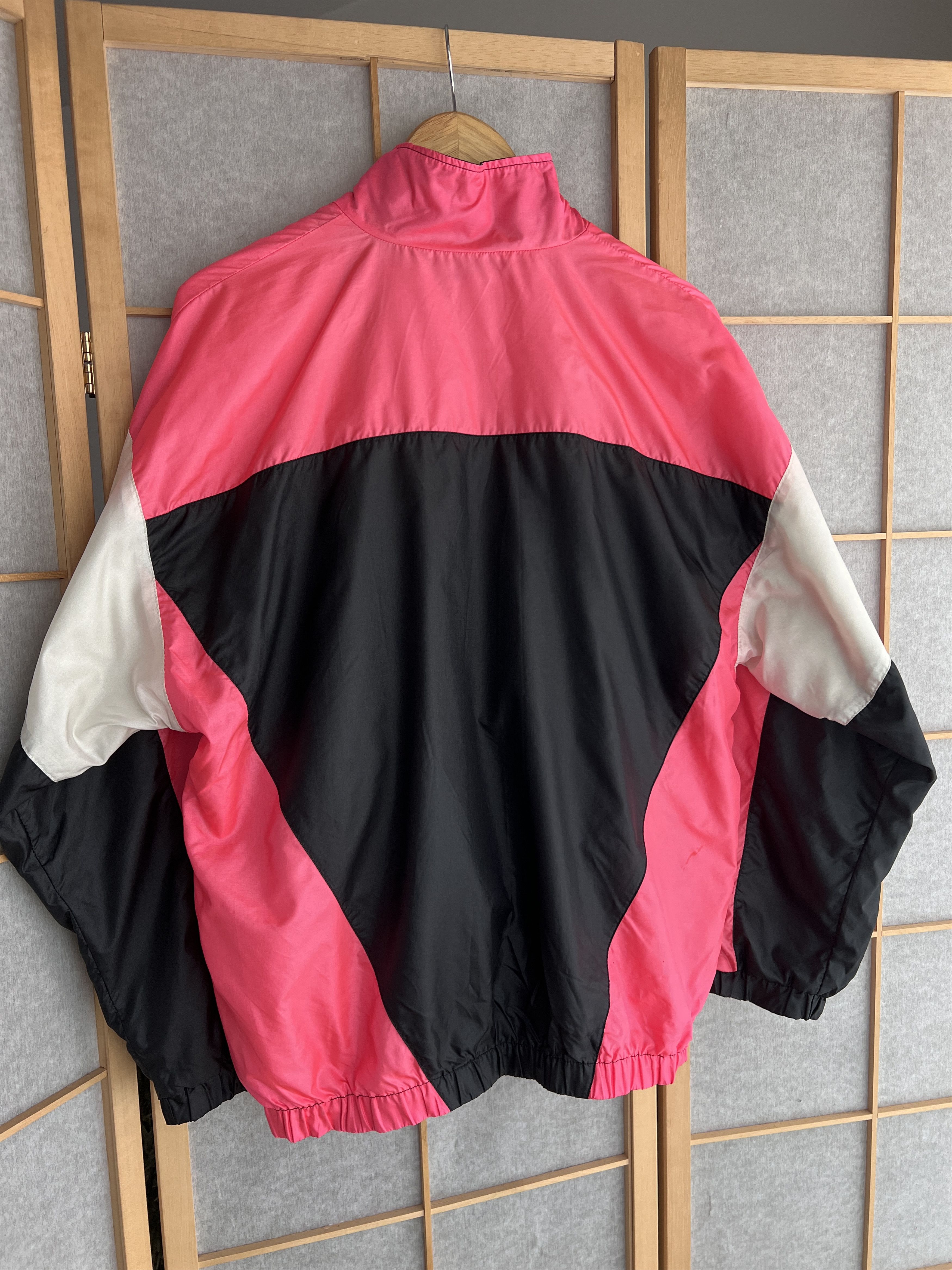 Nike Rare! Nike International 1980s nylon track top retro jacket Size US M / EU 48-50 / 2 - 18 Thumbnail