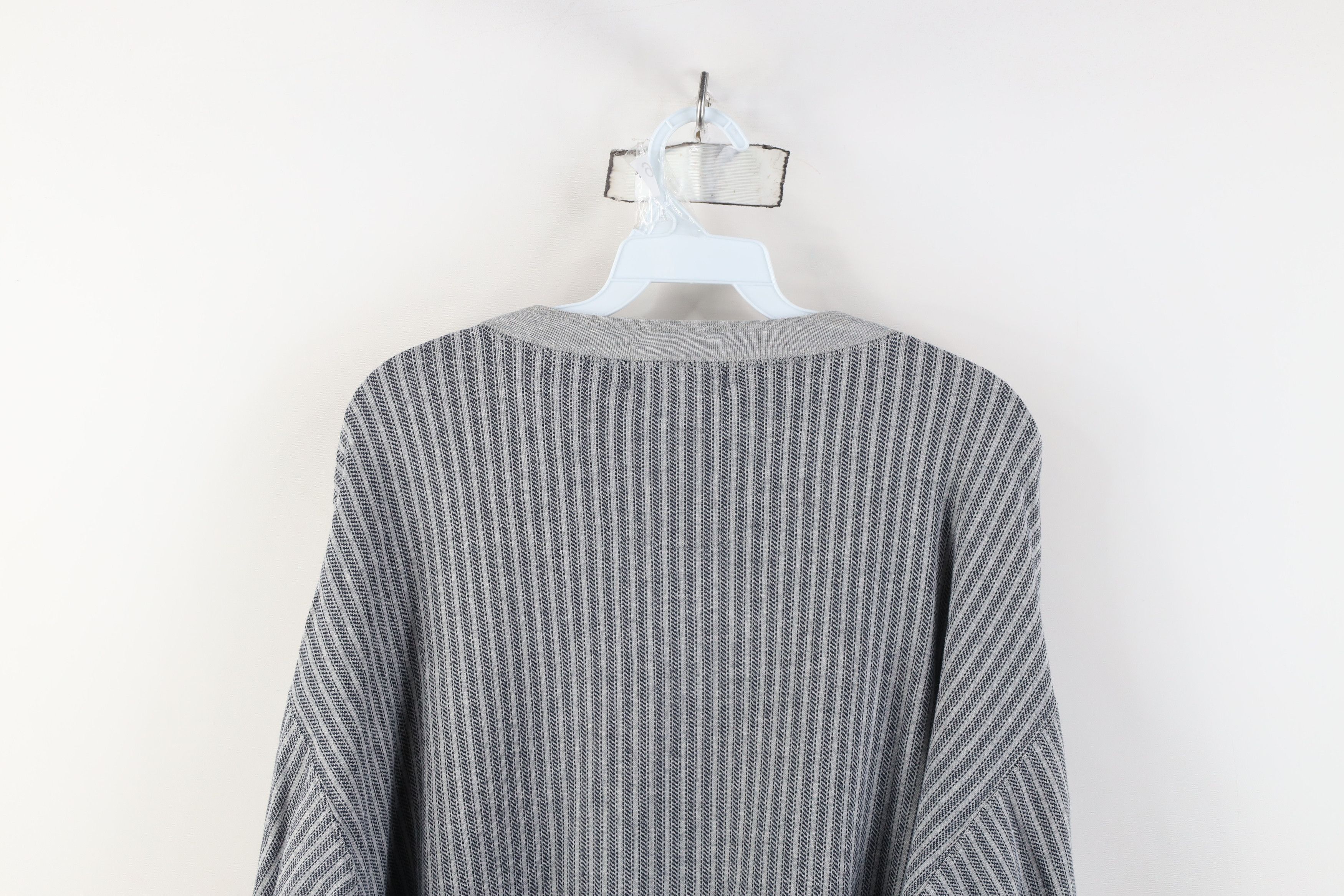 Eddie Bauer Vintage 90s Eddie Bauer Long Sleeve Henley T-Shirt Gray Size US L / EU 52-54 / 3 - 10 Thumbnail