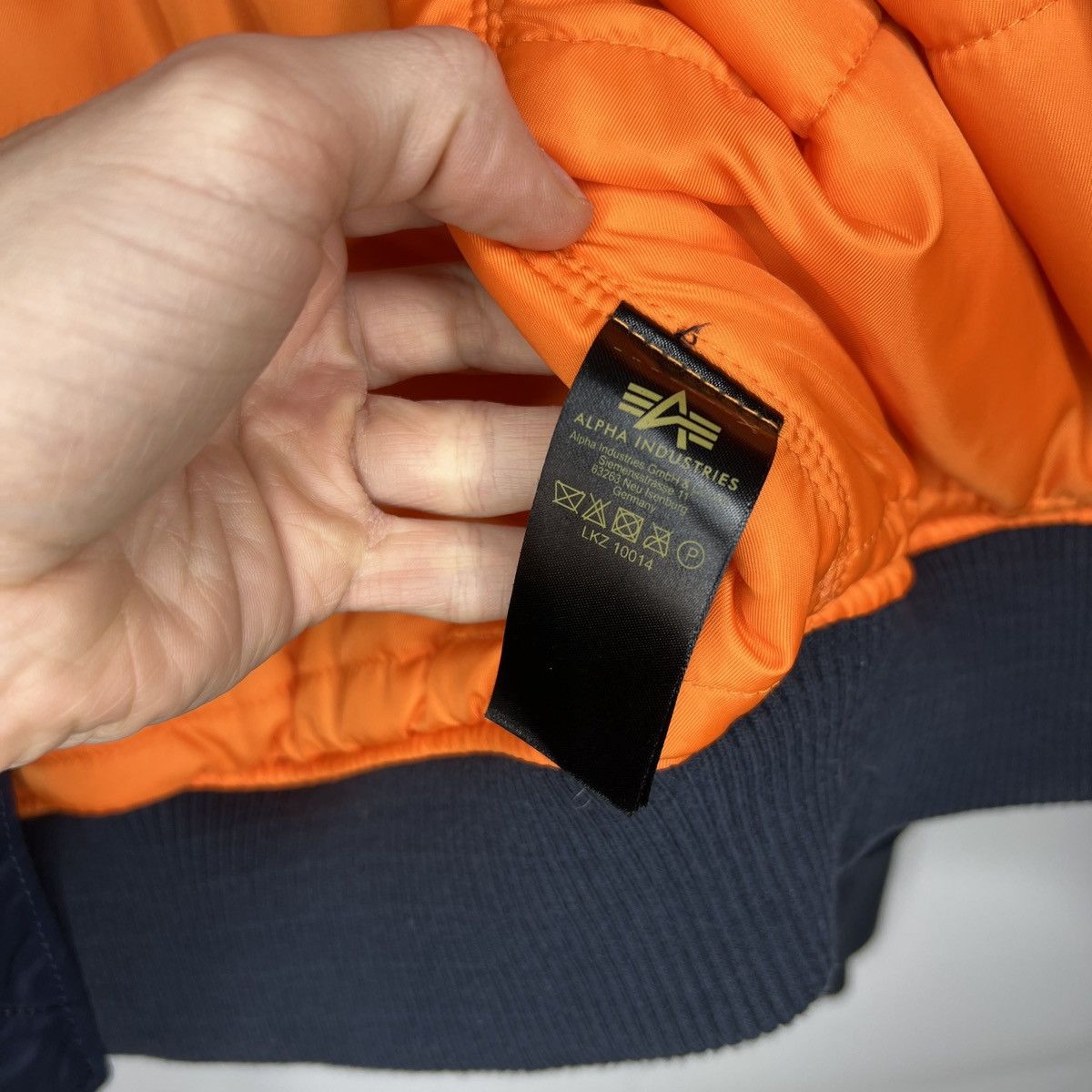 Alpha Industries Alpha Industries Bomber Jacket MA-1 Navy Nylon M size Size US M / EU 48-50 / 2 - 9 Thumbnail