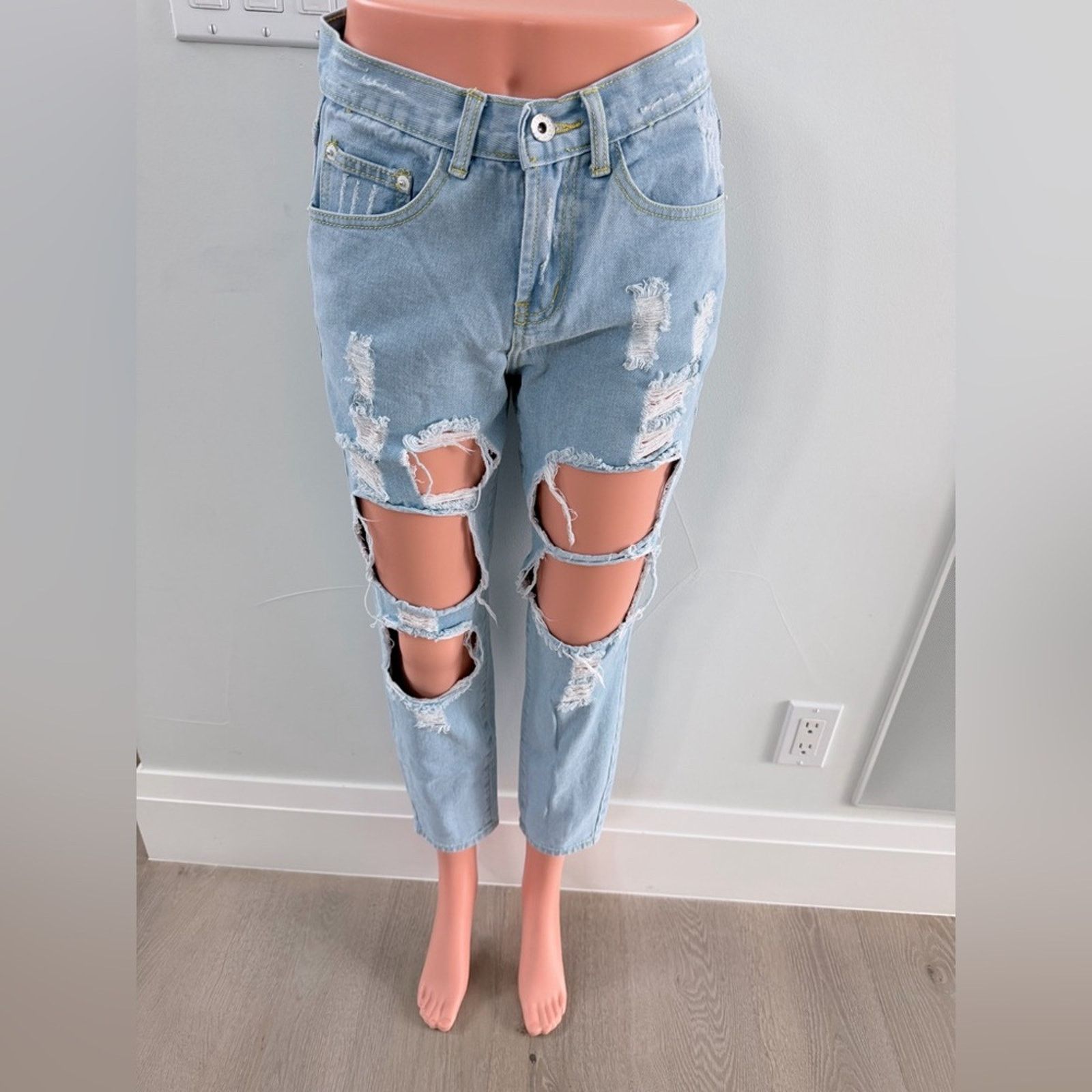 Other Boyfriend Distressed Light Blue Jeans. 100% cotton. Size 26 Size 26" / US 2 / IT 38 - 2 Thumbnail
