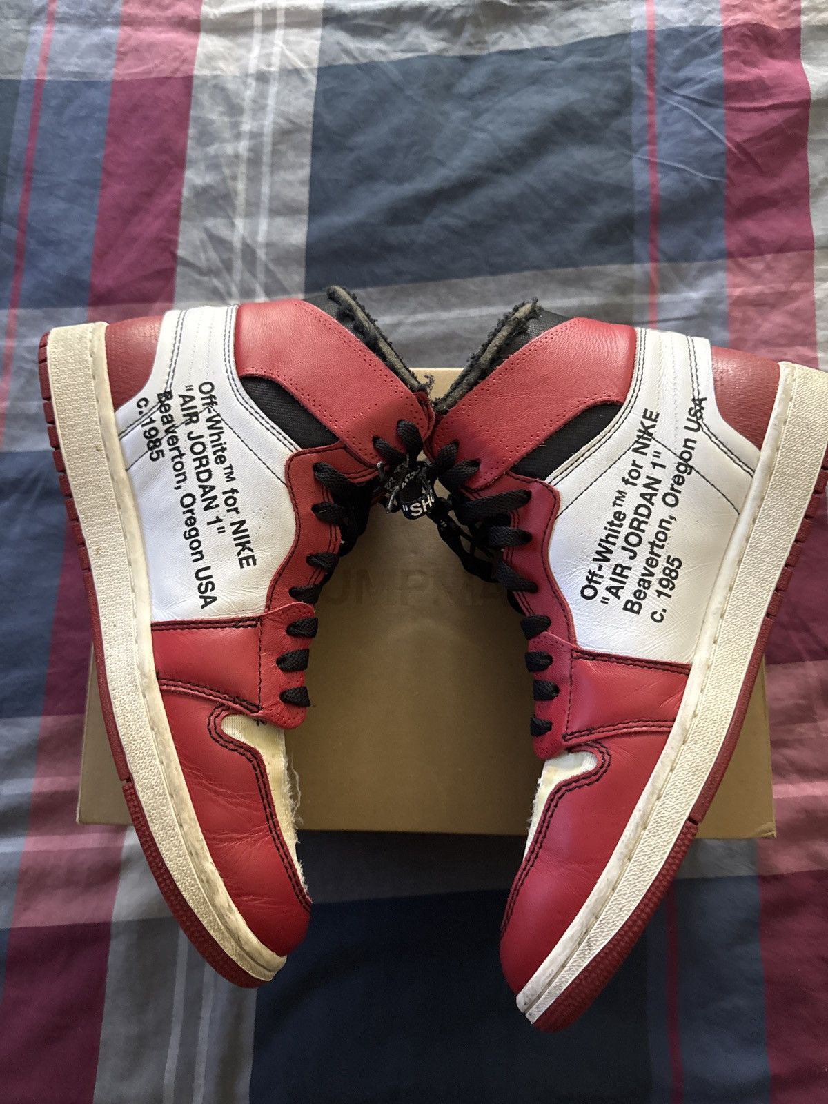 Jordan Brand × Off-White Jordan 1 off white Chicago’s Size US 11 / EU 44 - 2 Thumbnail