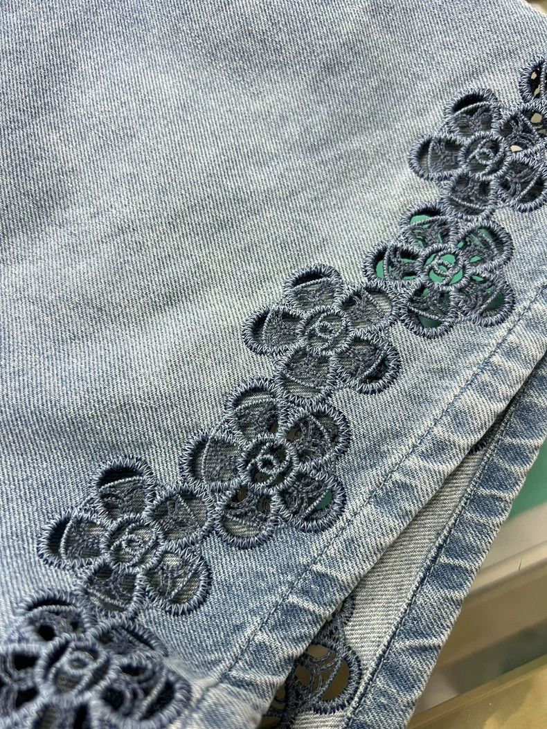 Chanel Chanel 24P hollow flower high-waisted shorts Size 42" / US 20 - 3 Thumbnail