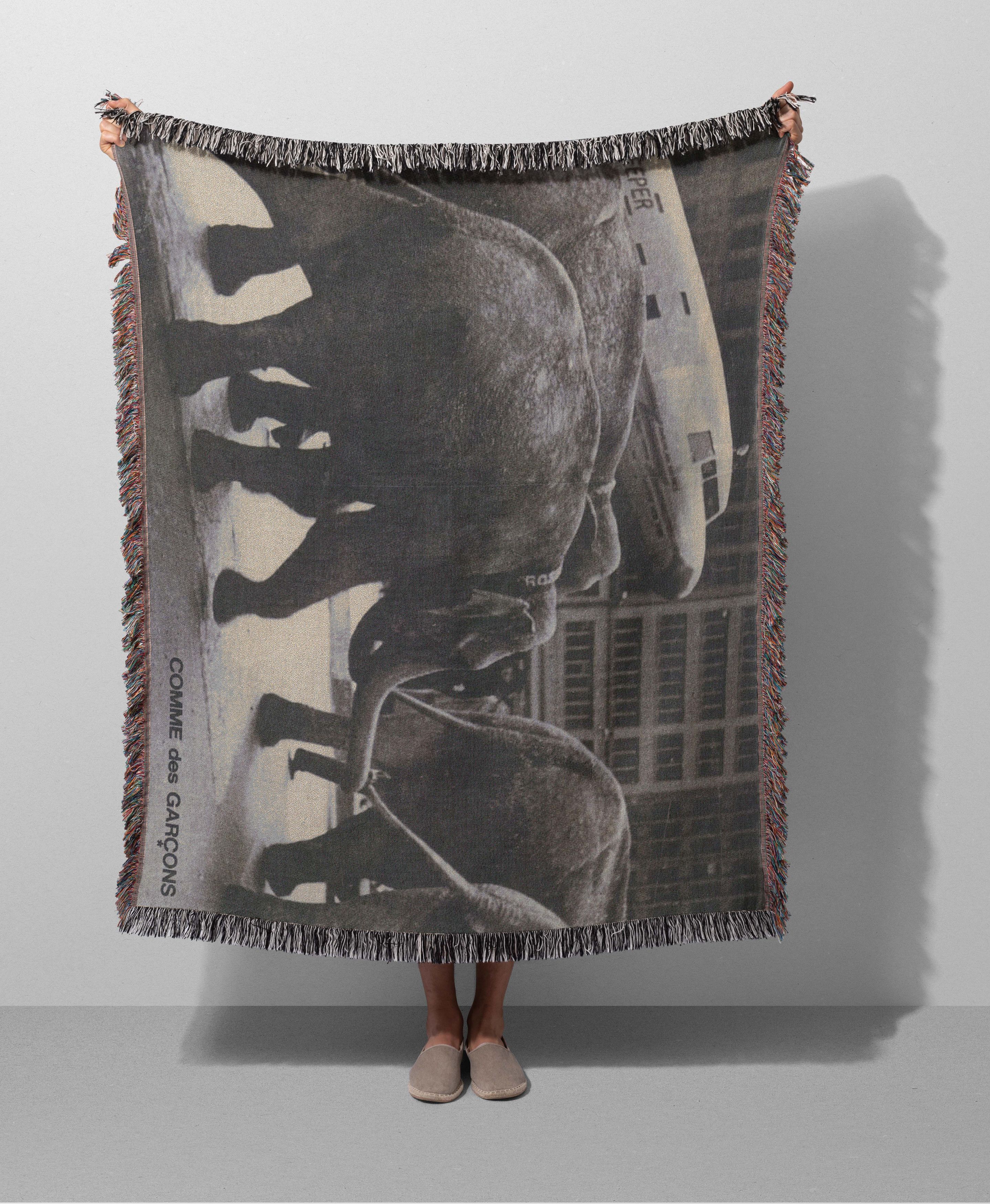 Comme des Garcons Comme Des Garcons Blanket Woven Art Poster Gift Logo Book Size ONE SIZE - 2 Thumbnail