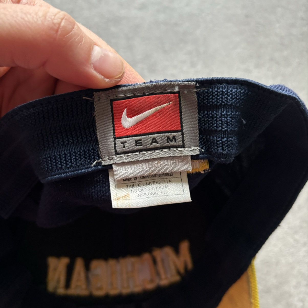 Nike Y2k nike team u of m michigan fitted hat Size ONE SIZE - 10 Thumbnail