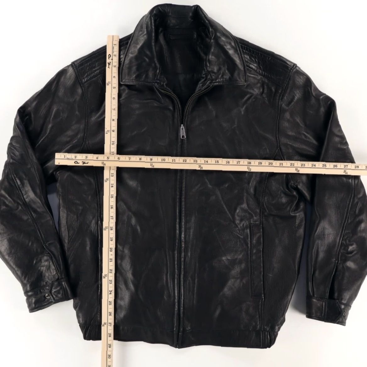 Roundtree & Yorke Roundtree & York 100% Lambskin Leather Jacket Black Men's LT Jacket Mens LT Roundtree & York 100% Lambskin Leather Solid Long Sleeve Black Men LT Size US L / EU 52-54 / 3 - 3 Thumbnail