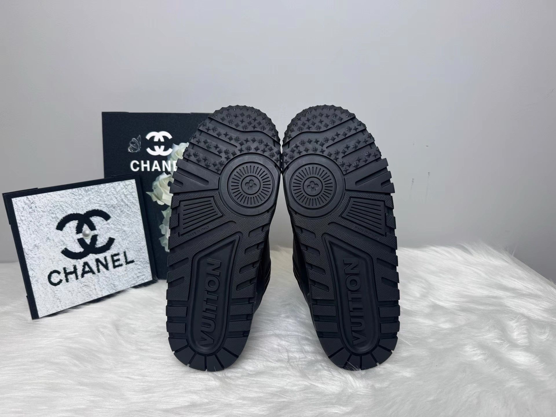 Louis Vuitton Louis Vuitton SKI Collection Trainer Maxi Sneaker K36 Size US 10 / EU 43 - 4 Thumbnail