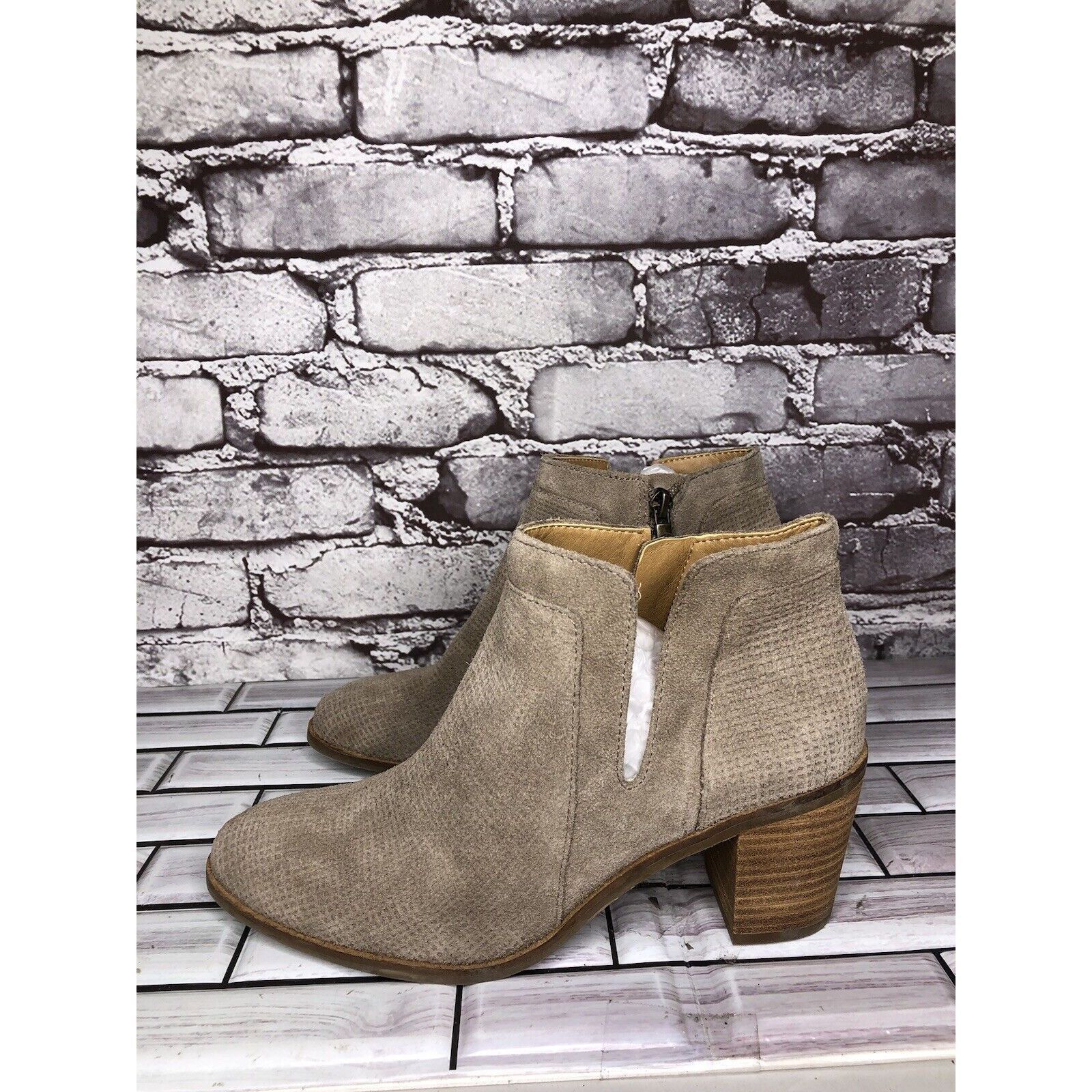 Lucky Brand Lucky Brand Ponic Taupe Tan Suede Cutout Block Heel Booties Size US 7.5 / IT 37.5 - 1 Thumbnail