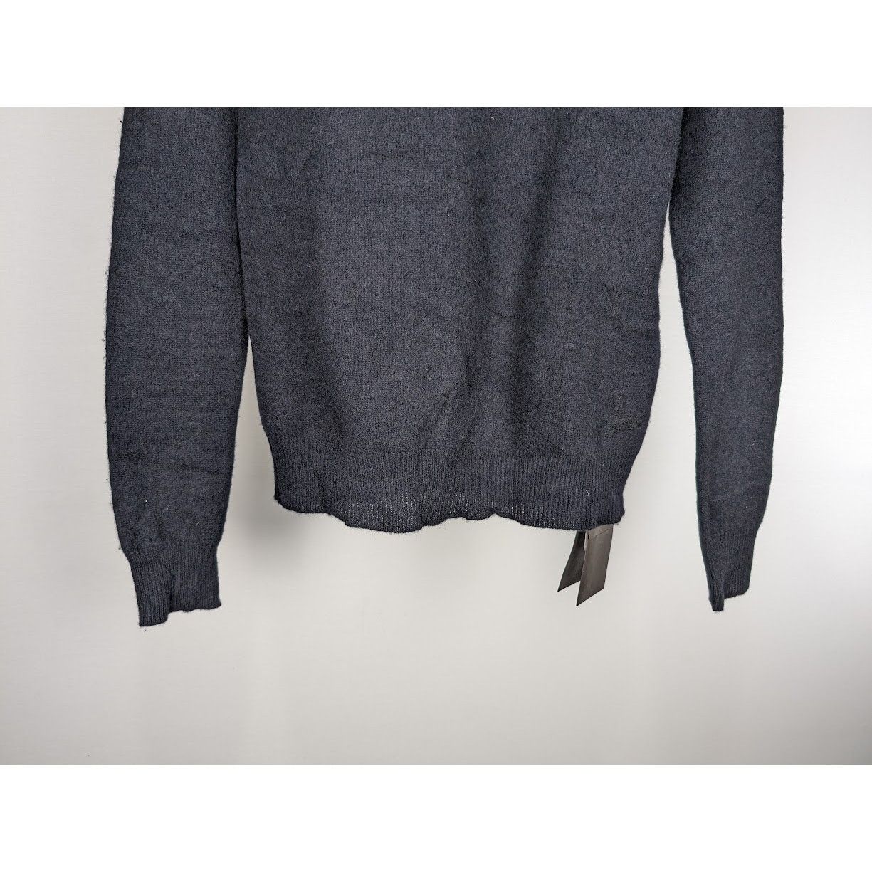 Bottega Veneta o1rshd1 Core Cashmere Pullover in Dark Navy Size US S / EU 44-46 / 1 - 7 Thumbnail