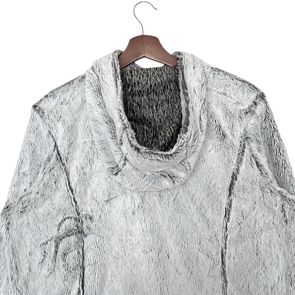 Vintage Vintage Brand Hot Chilys Fur Hoodies 1990s Size US L / EU 52-54 / 3 - 8 Thumbnail