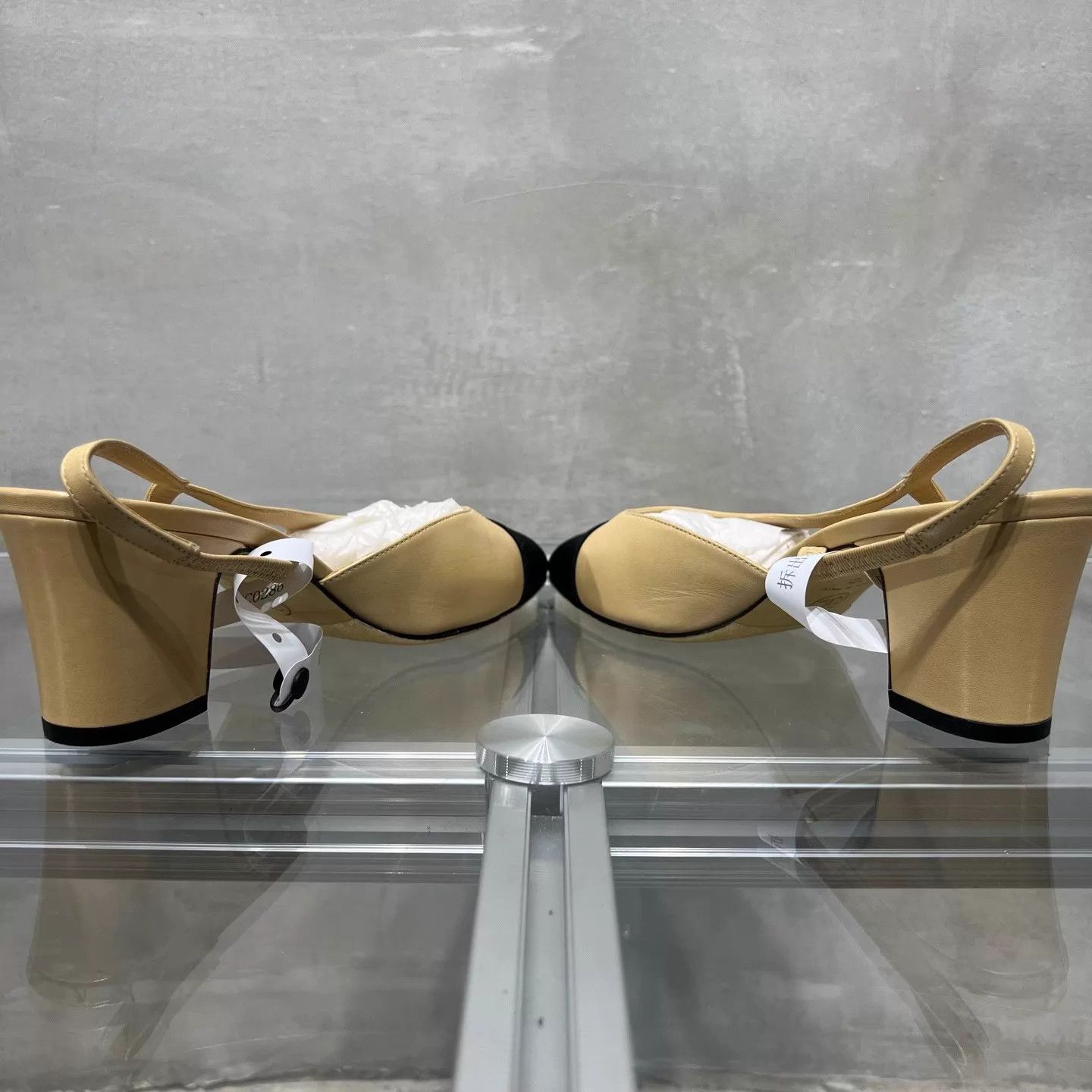 Chanel Chanel Beige Slingback Block Heel Sandals Size 37 Size US 6.5 / IT 36.5 - 5 Thumbnail