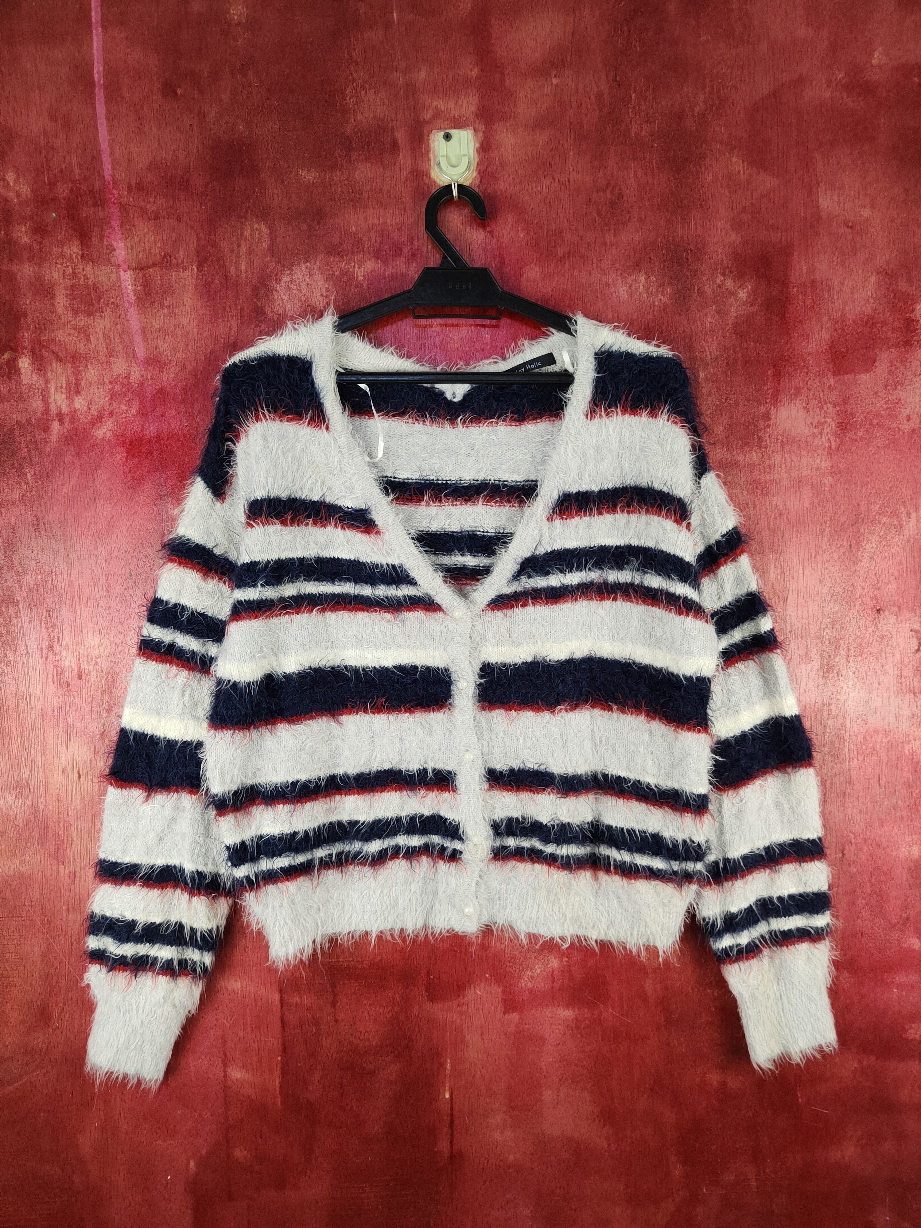 Vintage Holiday Holic Silver Fur Mohair Knitwear Cardigan #S2088 Size M / US 6-8 / IT 42-44 - 1 Thumbnail