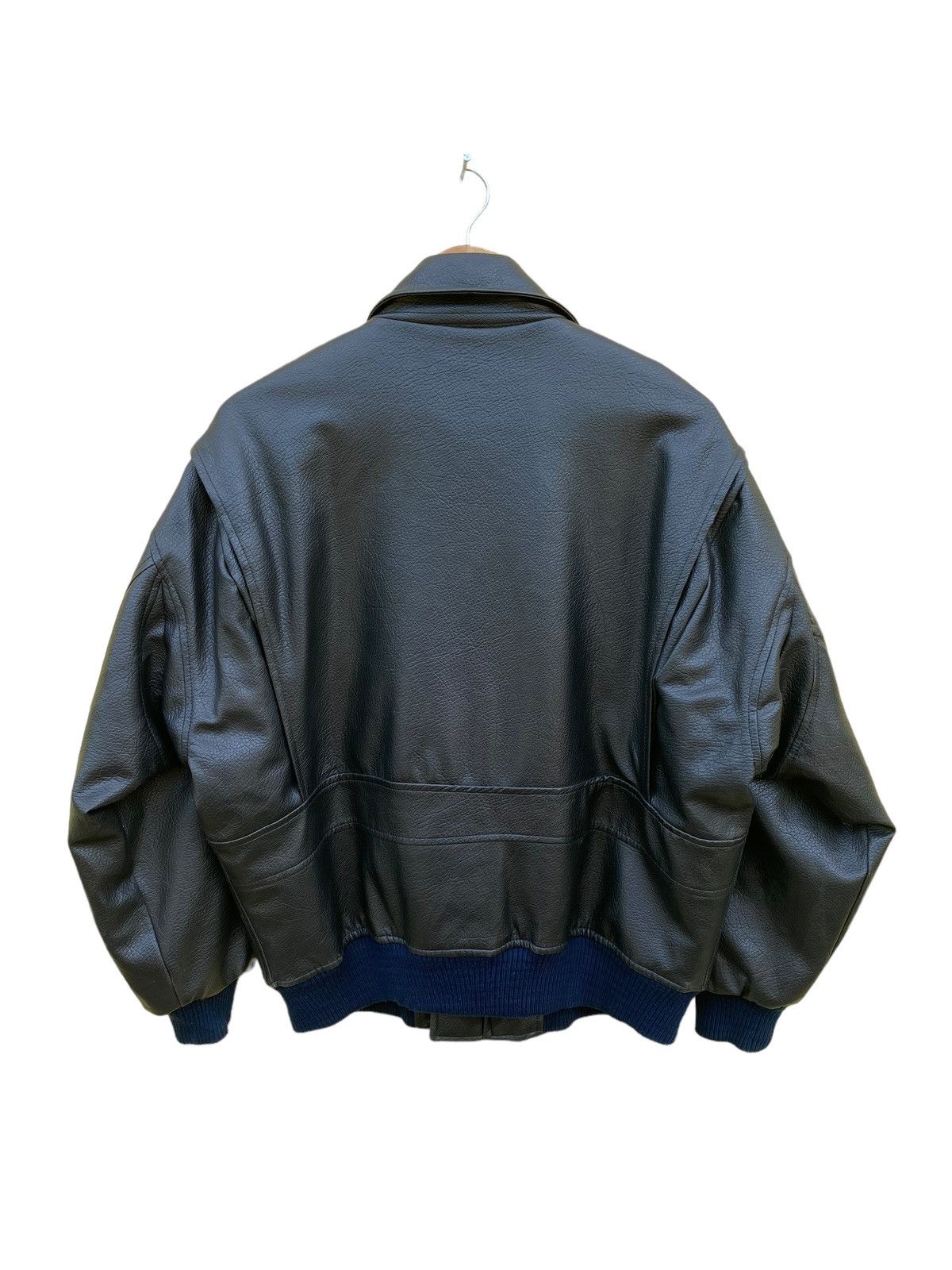 Vintage Vintage Us Air force A-dept bomber leather jacket Size US M / EU 48-50 / 2 - 2 Thumbnail