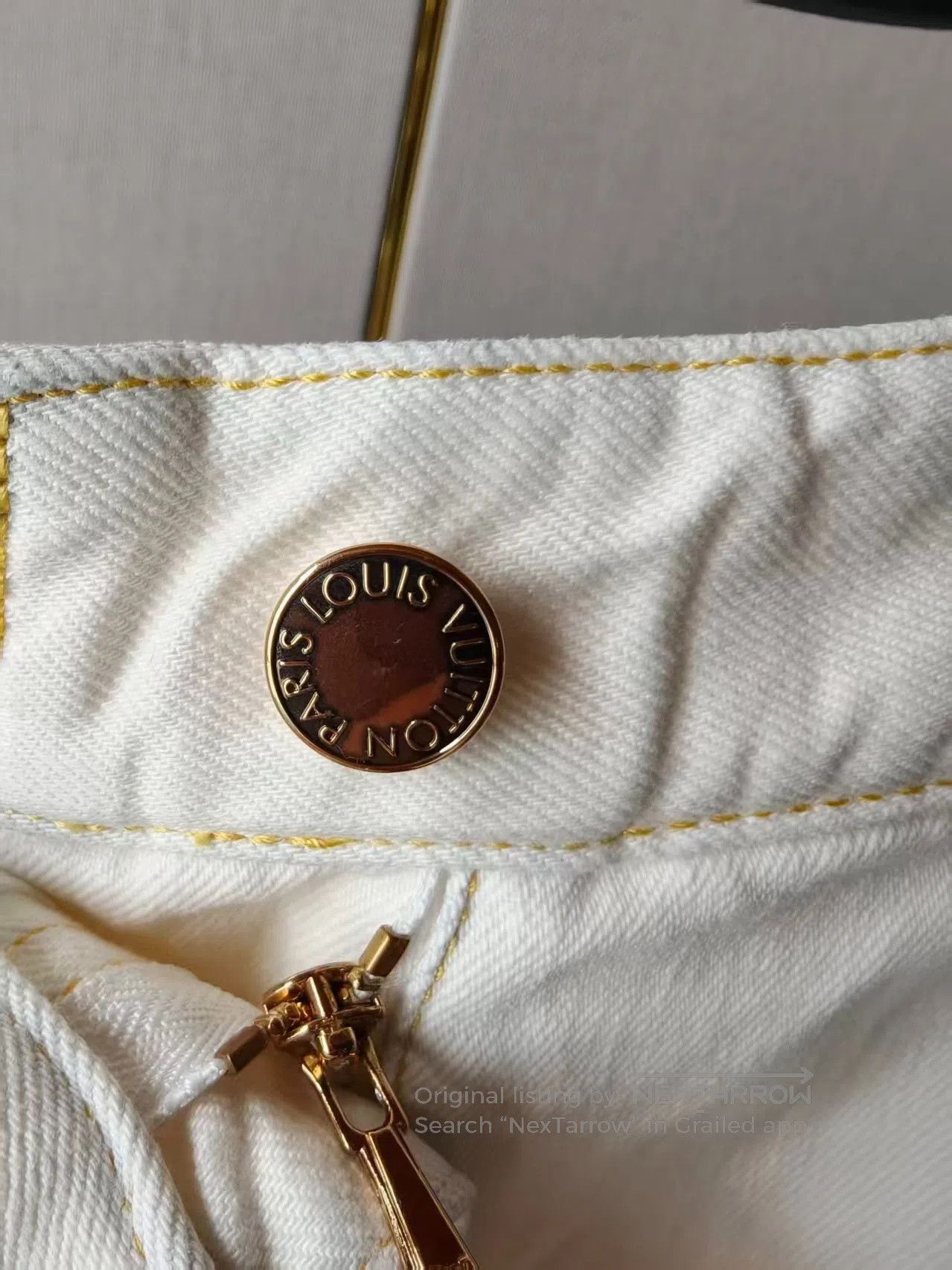 Louis Vuitton LV Authentic Women's Shorts. Size 31" - 3 Thumbnail