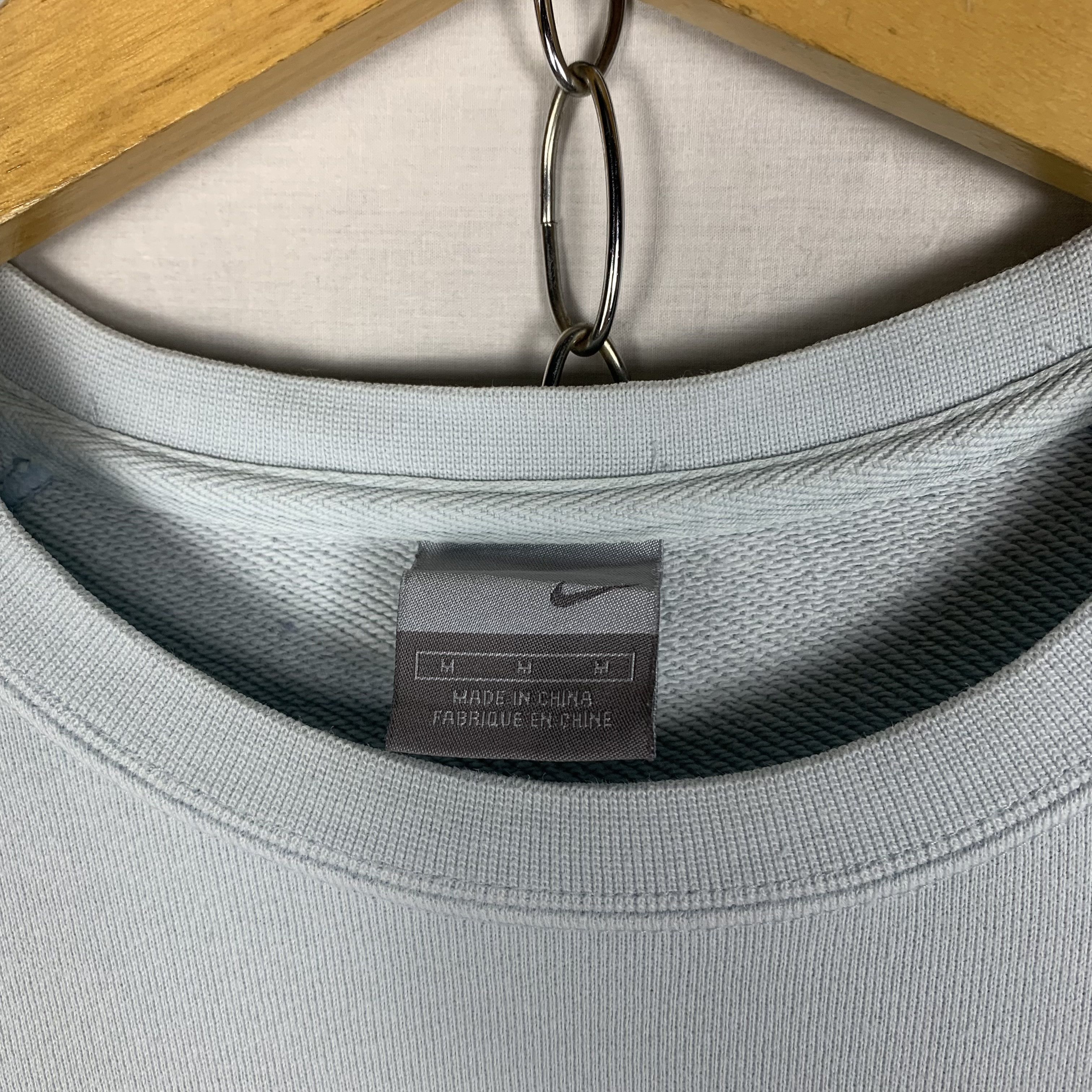 Nike NIKE y2k Sweatshirt Crewneck Size L / US 10 / IT 46 - 4 Thumbnail