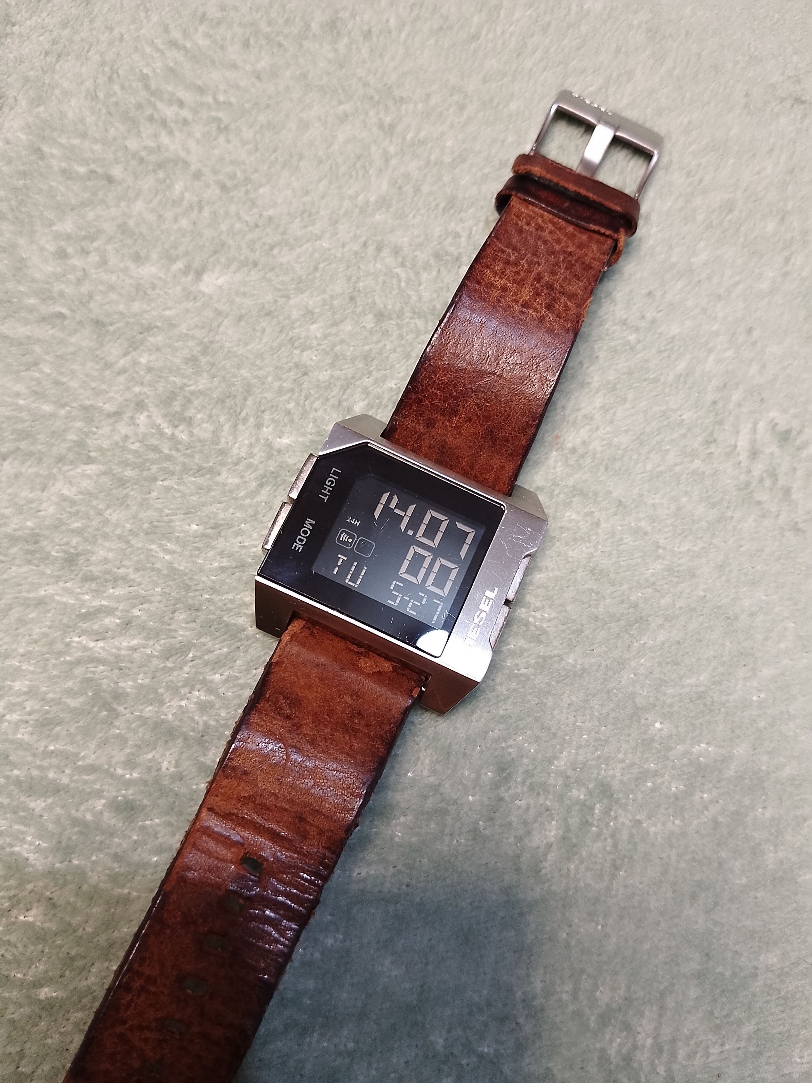 Vintage Y2K Diesel Dz - 7172 Digital Watch in Silver, Men's
