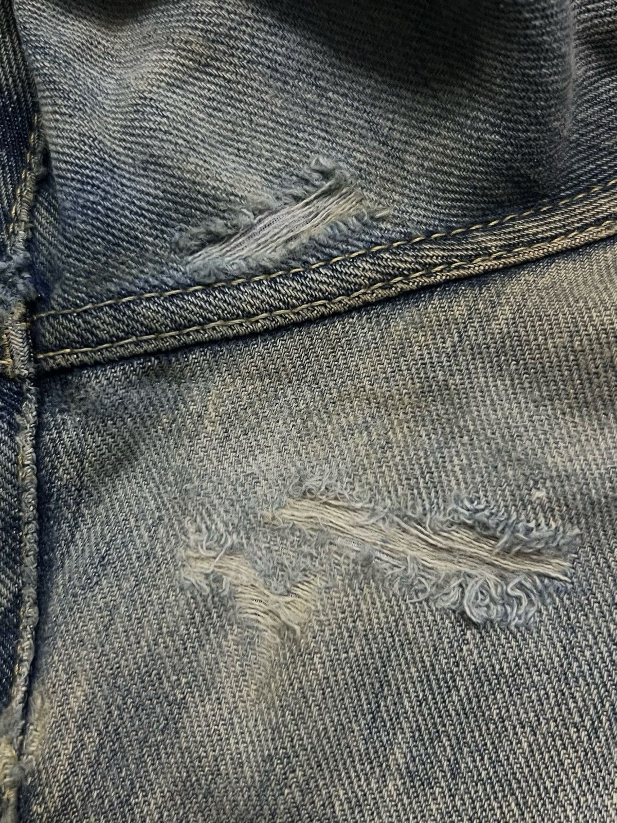 Japanese Brand Vintage Japanese Brand | Faded Mud Wash Distressed Jeans Size US 31 - 12 Thumbnail