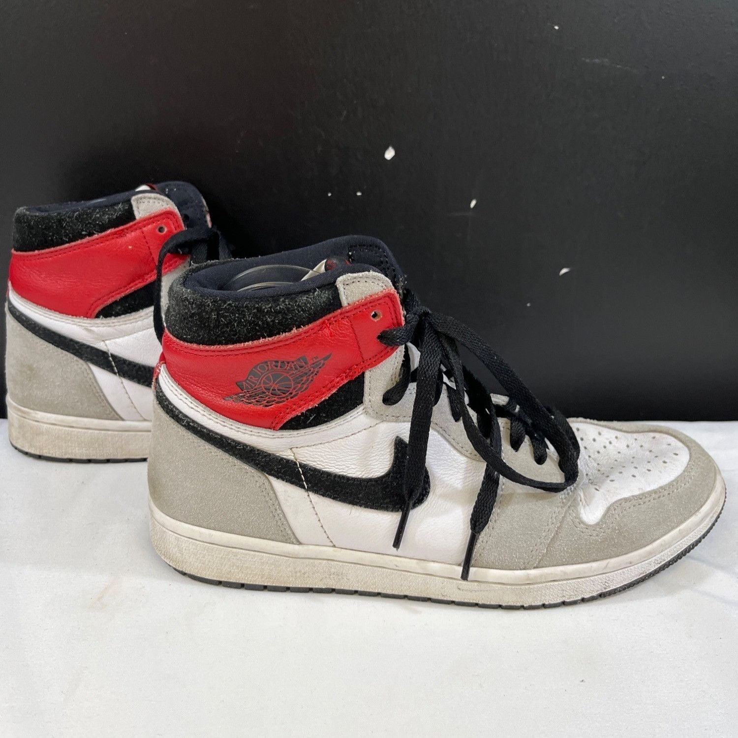 Nike Nike Air Jordan 1 Retro High OG Mens Grey Sneakers Size 8.5 Size US 8.5 / EU 41-42 - 1 Thumbnail