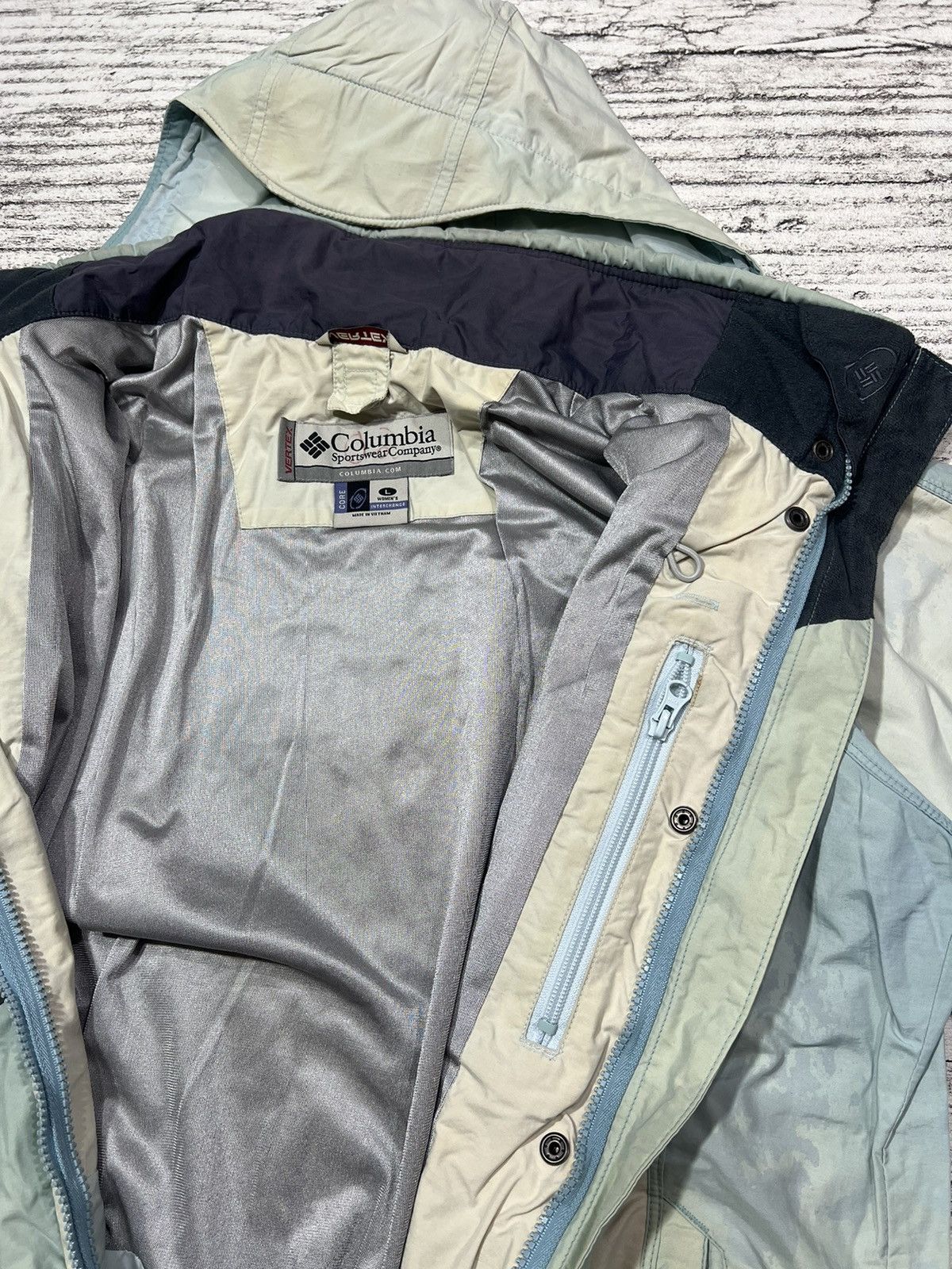 General Research 2000s Archival Columbia Thrashed Outdoor Hodded Jacket y2k Size US L / EU 52-54 / 3 - 9 Thumbnail