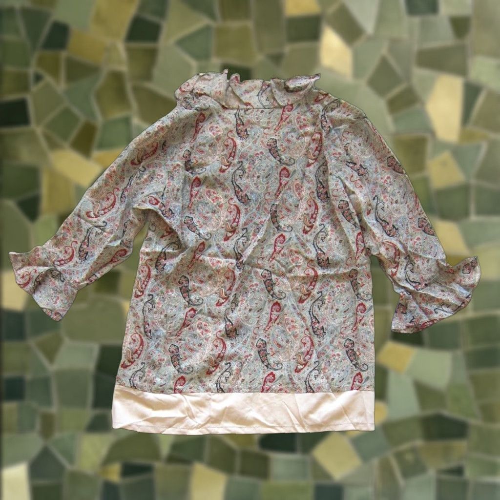 Liz Claiborne Liz Claiborne Blouse 3/4 Sleeve V-Neck Paisley Ruffle 100% Rayon Red Green Blue S Womens Size S / US 4 / IT 40 - 1 Thumbnail