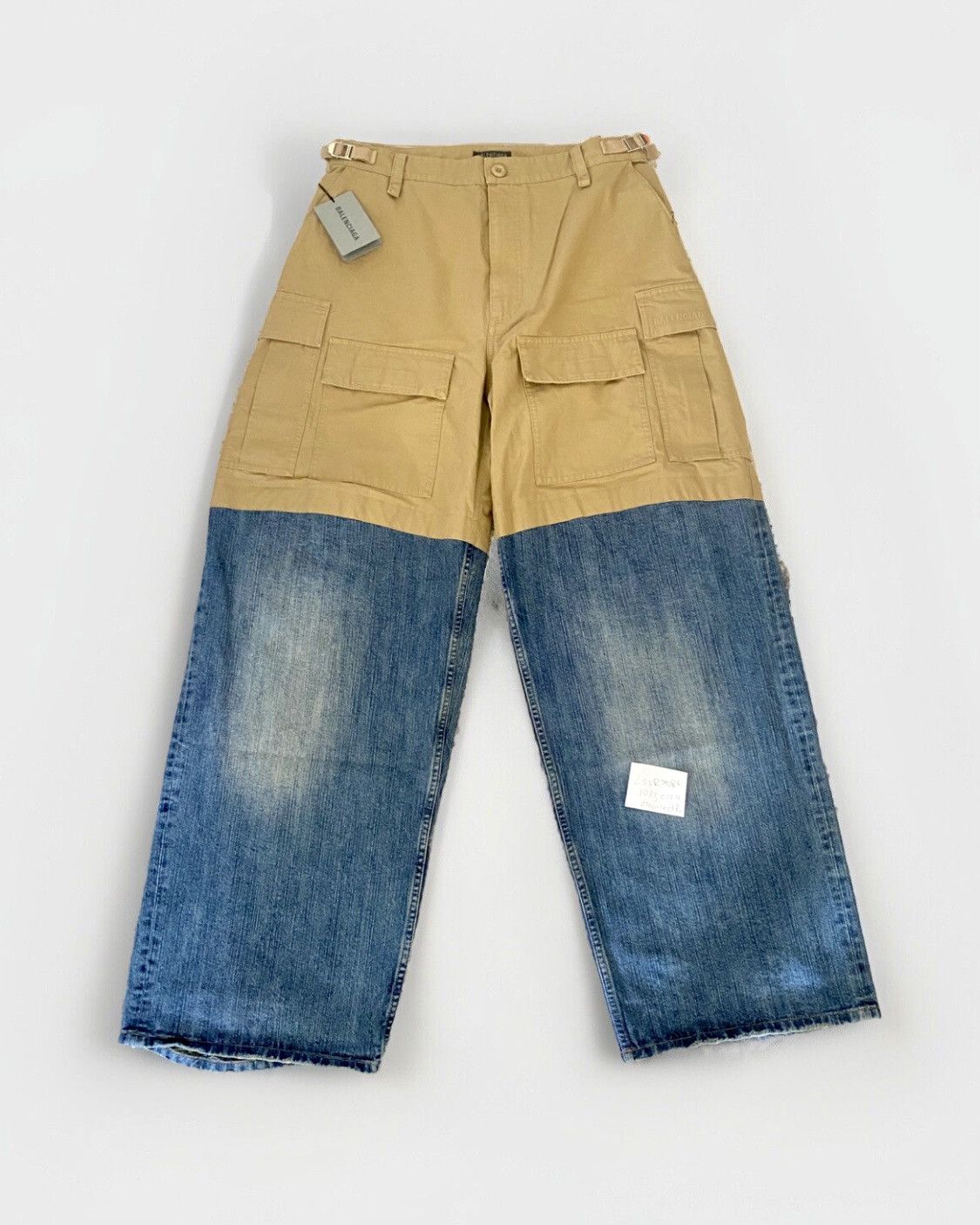 Balenciaga Balenciaga Patch Cotton Wide Cargo Pants Beige Blue Small Size US 30 / EU 46 - 1 Thumbnail