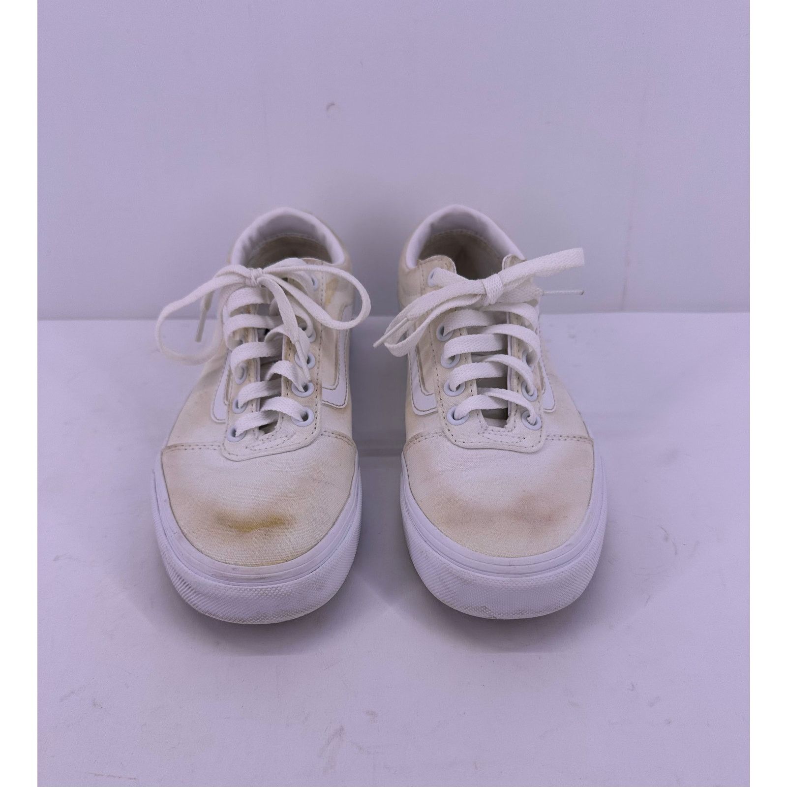 Vans Vans White Low Top Shoes Size 7 women’s Size US 7 / IT 37 - 1 Thumbnail