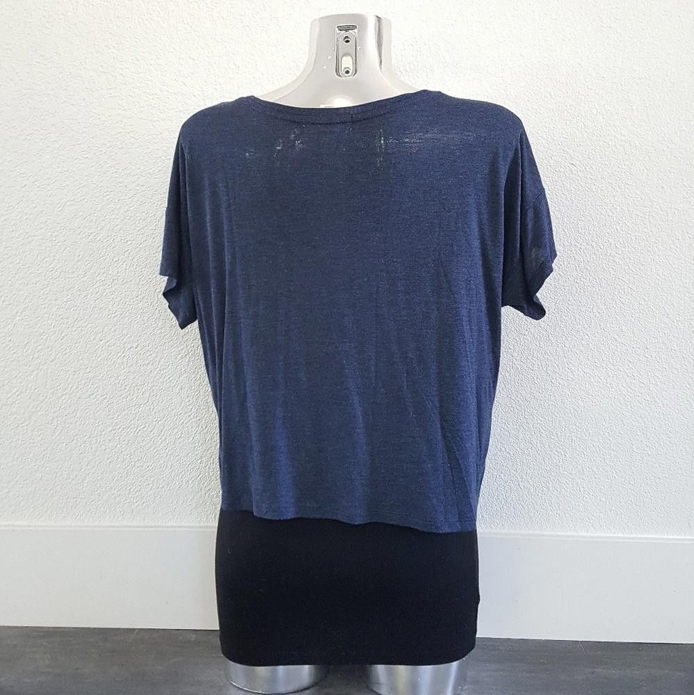 Forever 21 Navy Basic F21 Short Sleeve Size L / US 10 / IT 46 - 2 Thumbnail