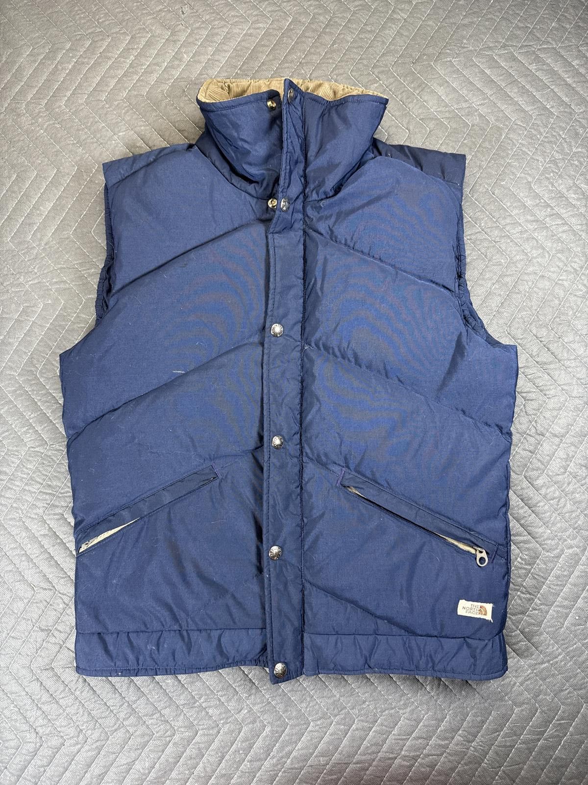 The North Face Vintage The North Face Down Puffer Vest Men’s M USA Made Size US M / EU 48-50 / 2 - 1 Thumbnail