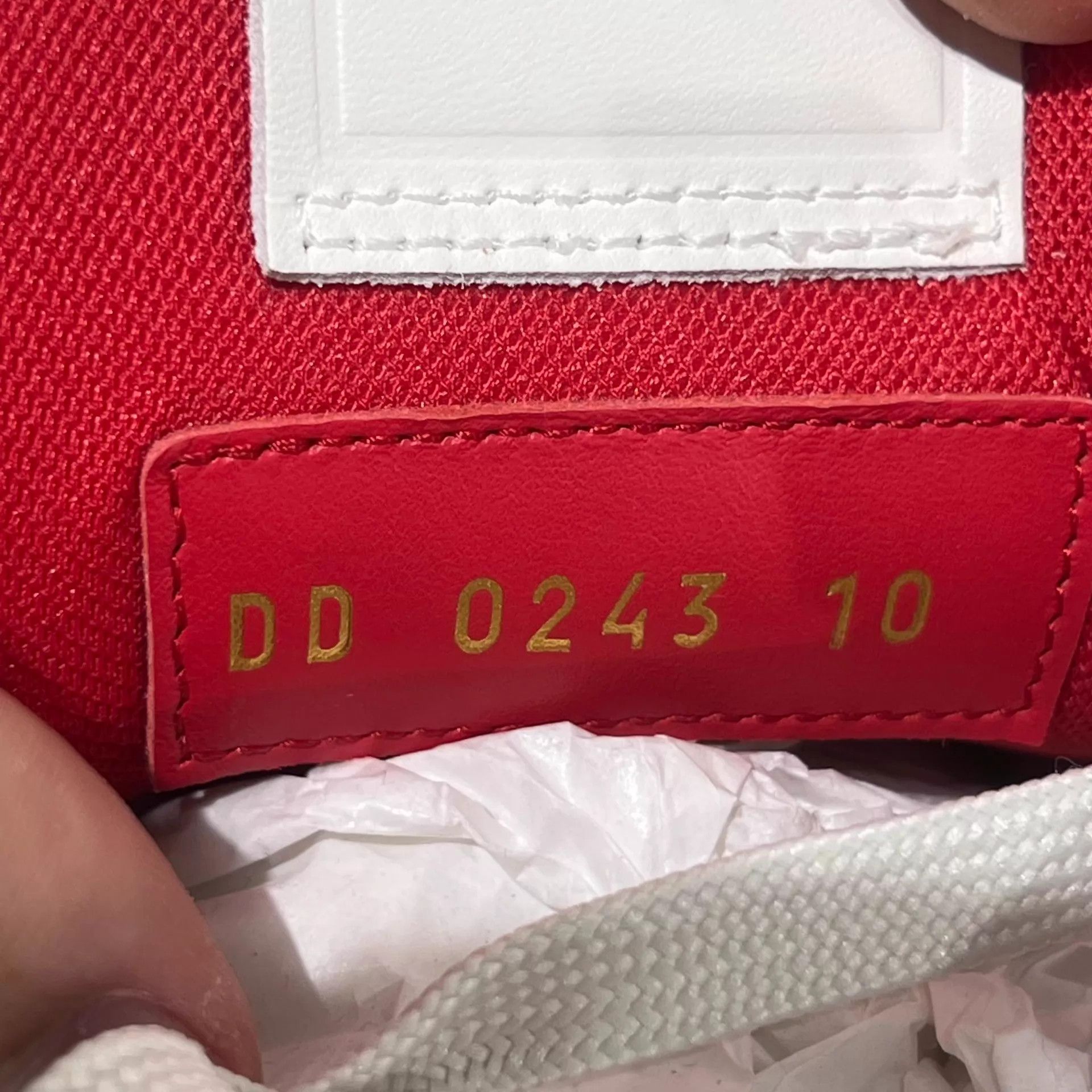 Louis Vuitton LV Trainer New White Red UK10 44 Size US 11 / EU 44 - 8 Thumbnail