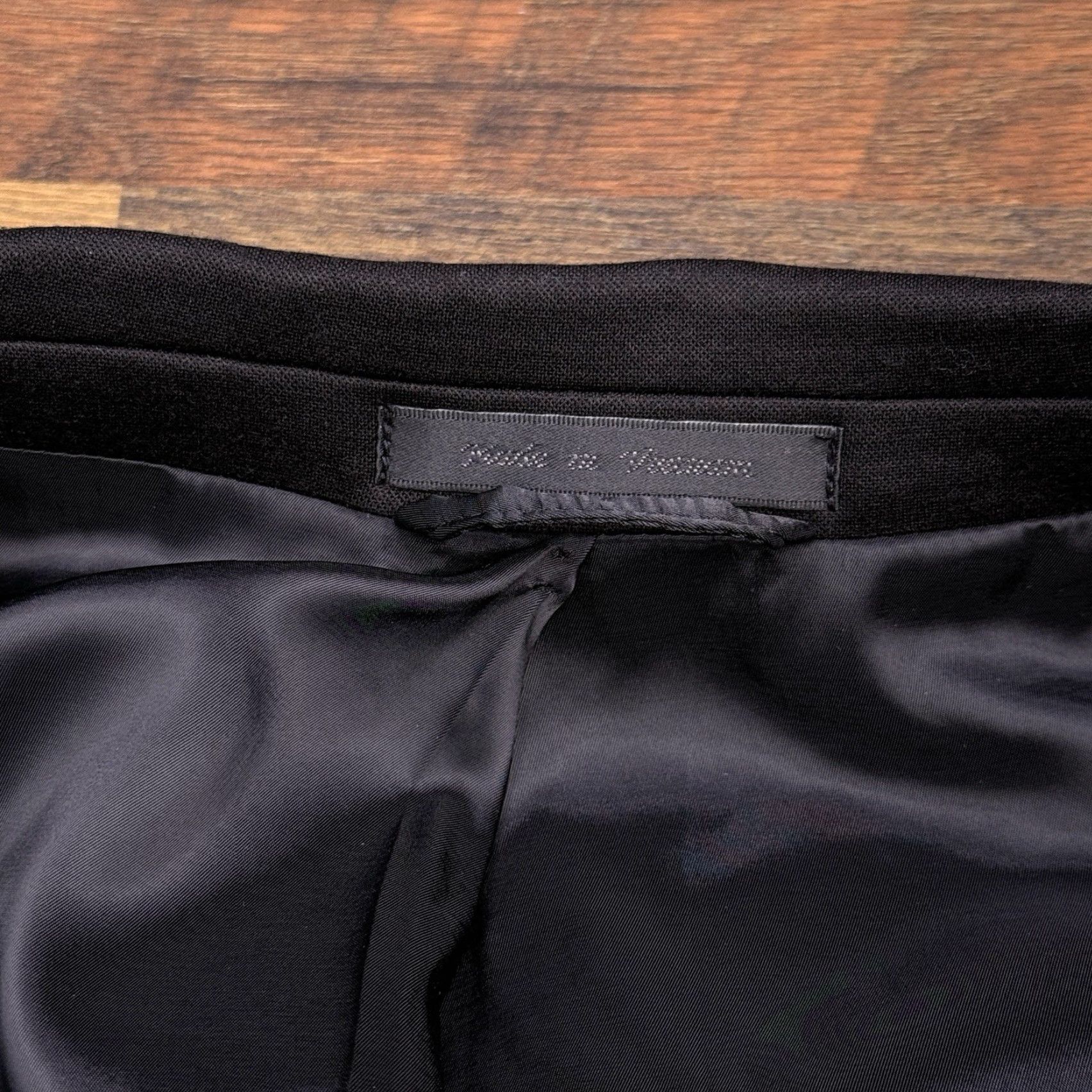 Van Heusen Van Heusen Sport Coat Blazer Slim Fit Black 46R Notch Lapel Four-Button Double-Vented Regular Length Mens Jacket Size 46R - 5 Thumbnail