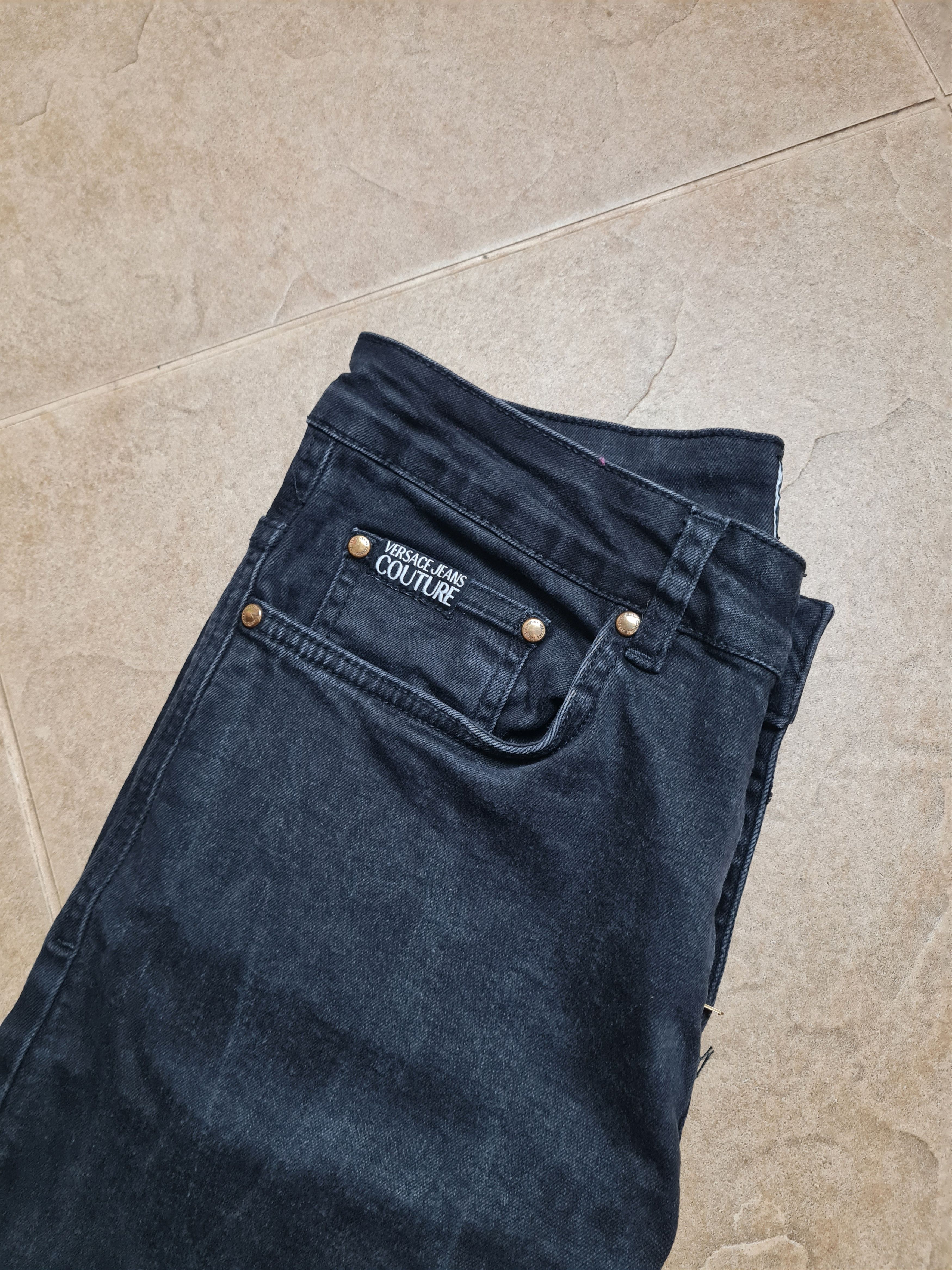 Versace Jeans Couture VINTAGE VERSACE JEANS COUTURE DENIM BIG LOGO TAG IT 44 Size US 28 / EU 44 - 14 Thumbnail