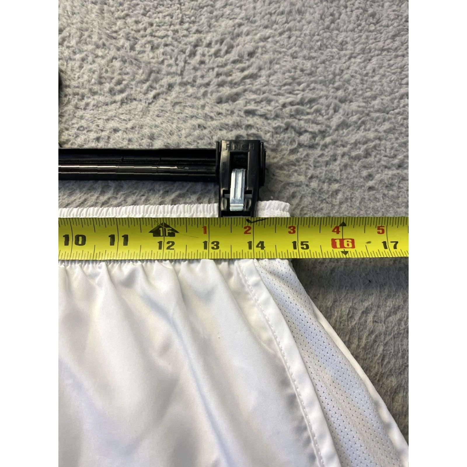 Nike NIKE White Running Shorts M Women's Athletic Activewear Regular Polyester White Run Shorts Medium Size 32" / US 10 / IT 46 - 3 Thumbnail