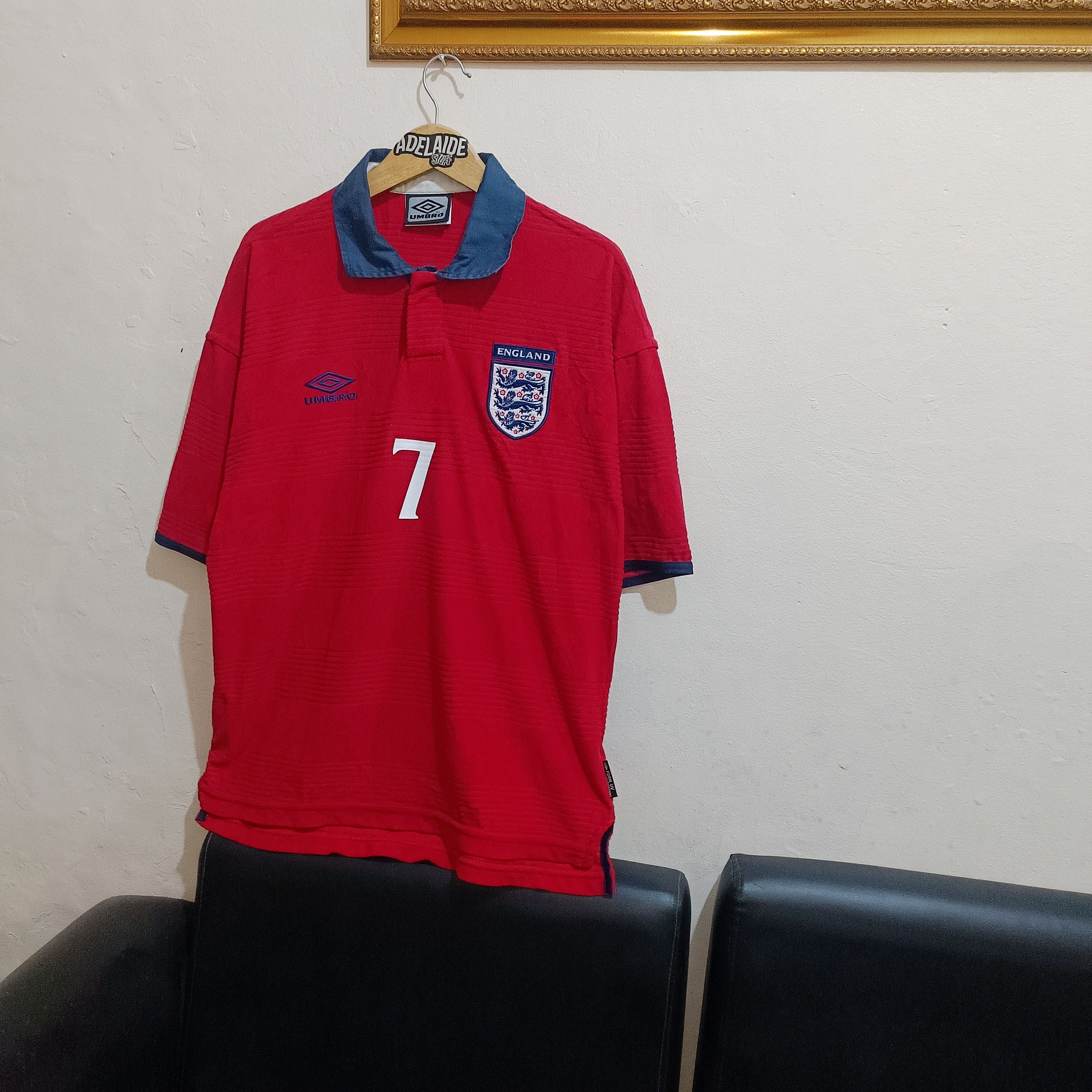 Umbro England 1999-2001 Away Jersey Size US M / EU 48-50 / 2 - 1 Thumbnail