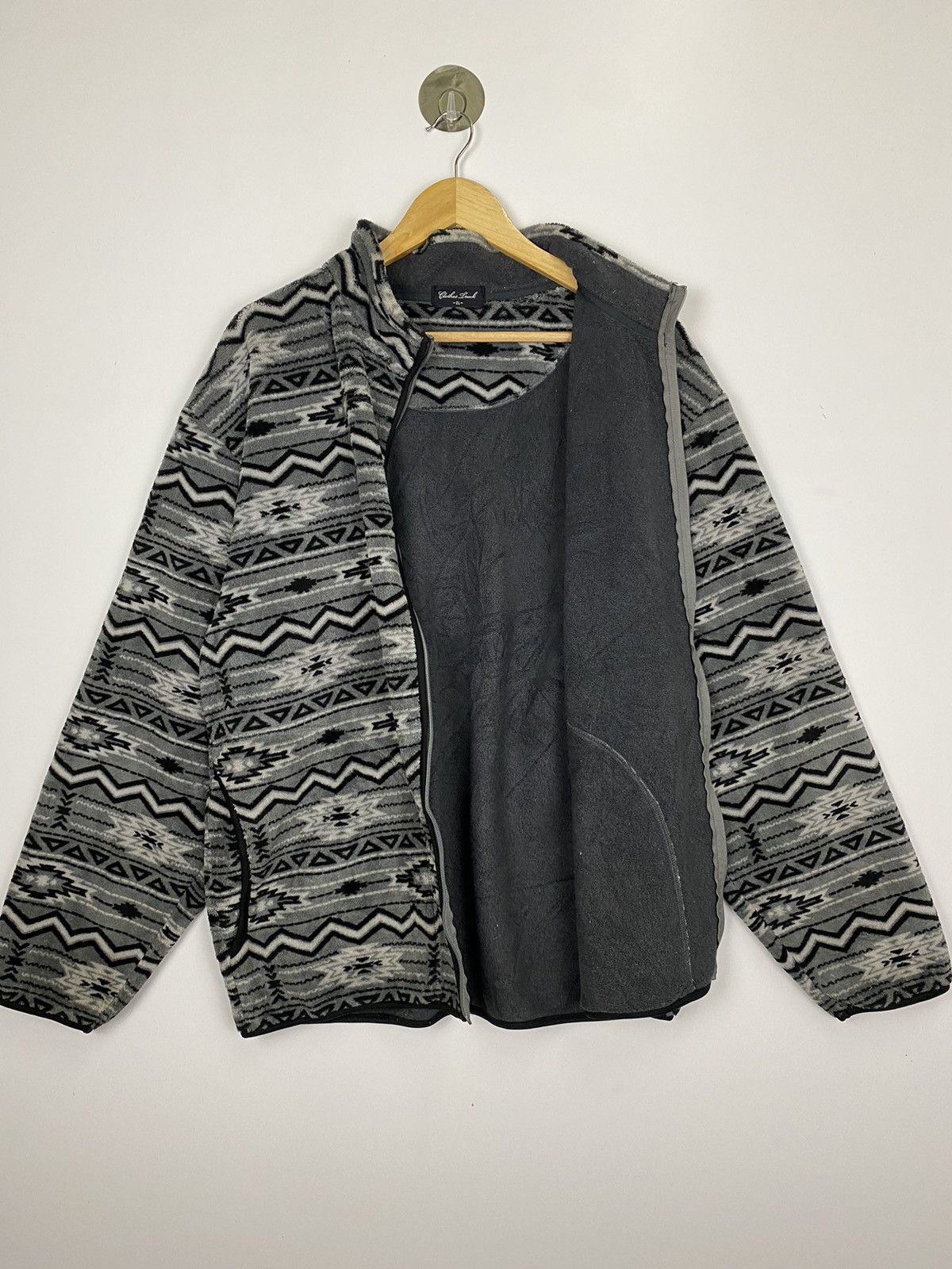 Vintage Vintage Fleece Jacket Navajo Style Size US XL / EU 56 / 4 - 9 Thumbnail