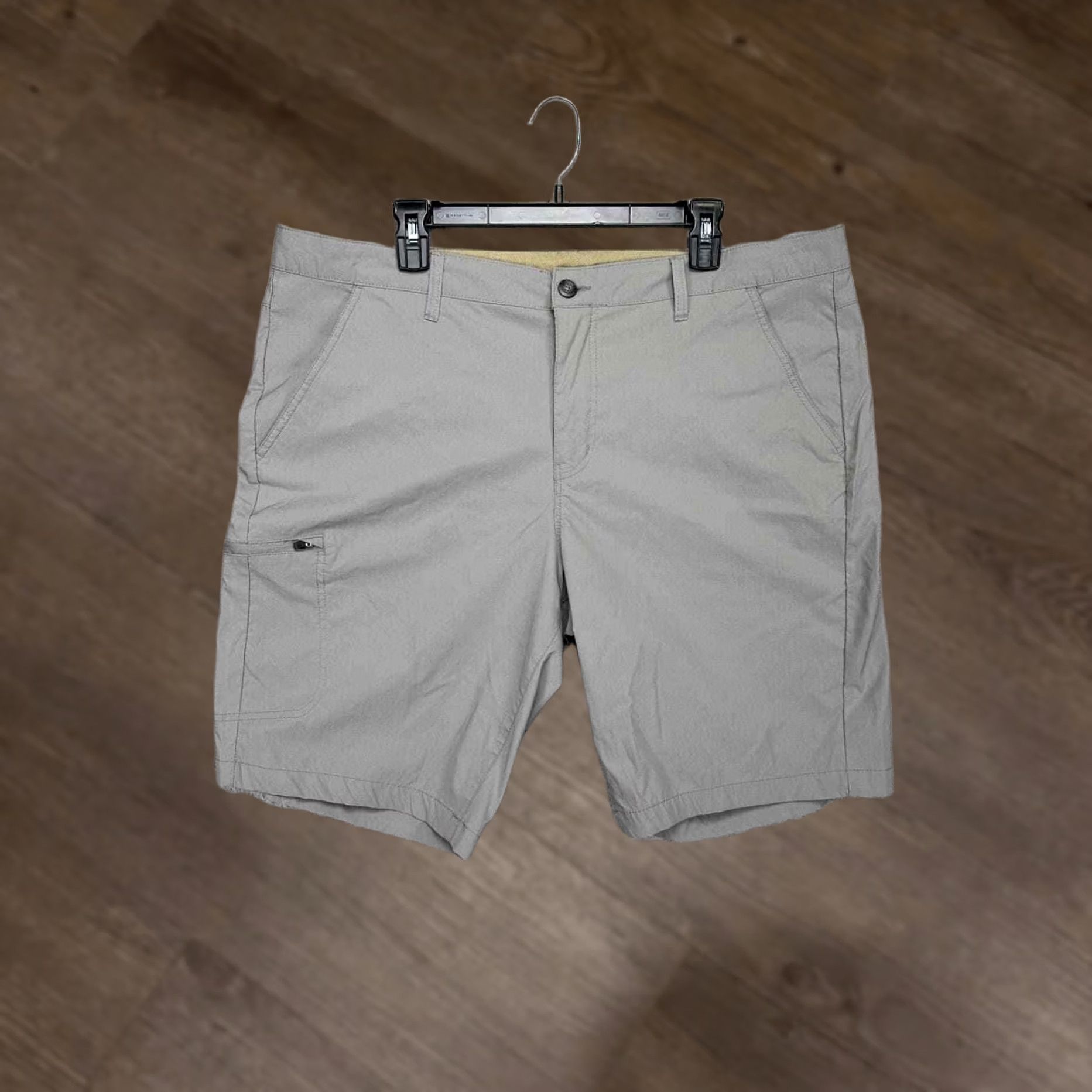 Eddie Bauer Eddie Bauer Mens 40 Grey Nylon Blend Hiking Stretch Outdoor Shorts Size US 40 / EU 56 - 1 Thumbnail