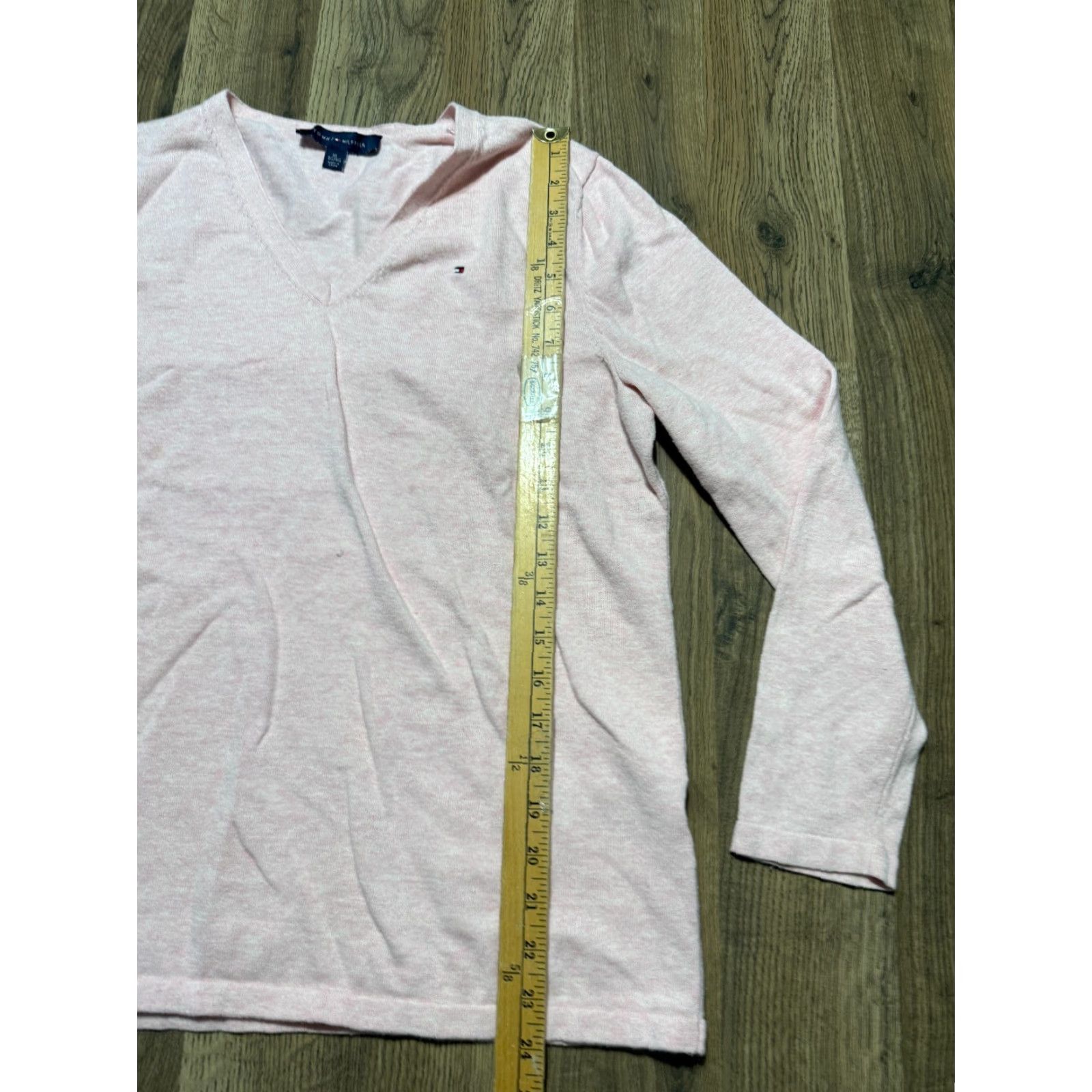 Tommy Hilfiger Tommy Hilfiger Shirt Women's Size XL Pink Long Sleeve V-neck Size XL / US 12-14 / IT 48-50 - 7 Thumbnail