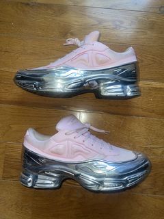 Raf simons ozweego pink 2024 chrome