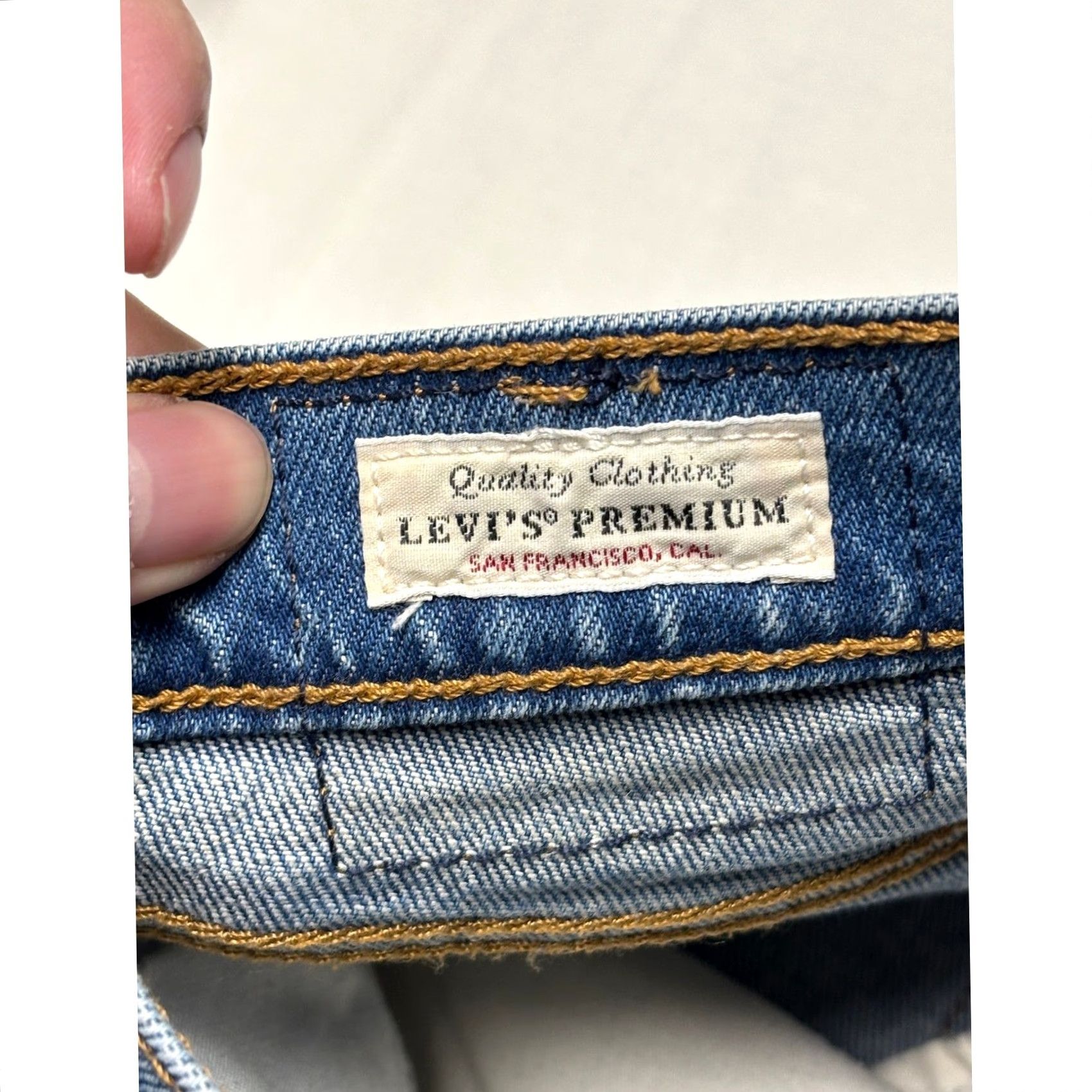 Levi's VINTAGE Levis Premium Wedgie Straight Jeans Blue Medium Wash Womens 26X27 Size 26" / US 2 / IT 38 - 5 Thumbnail