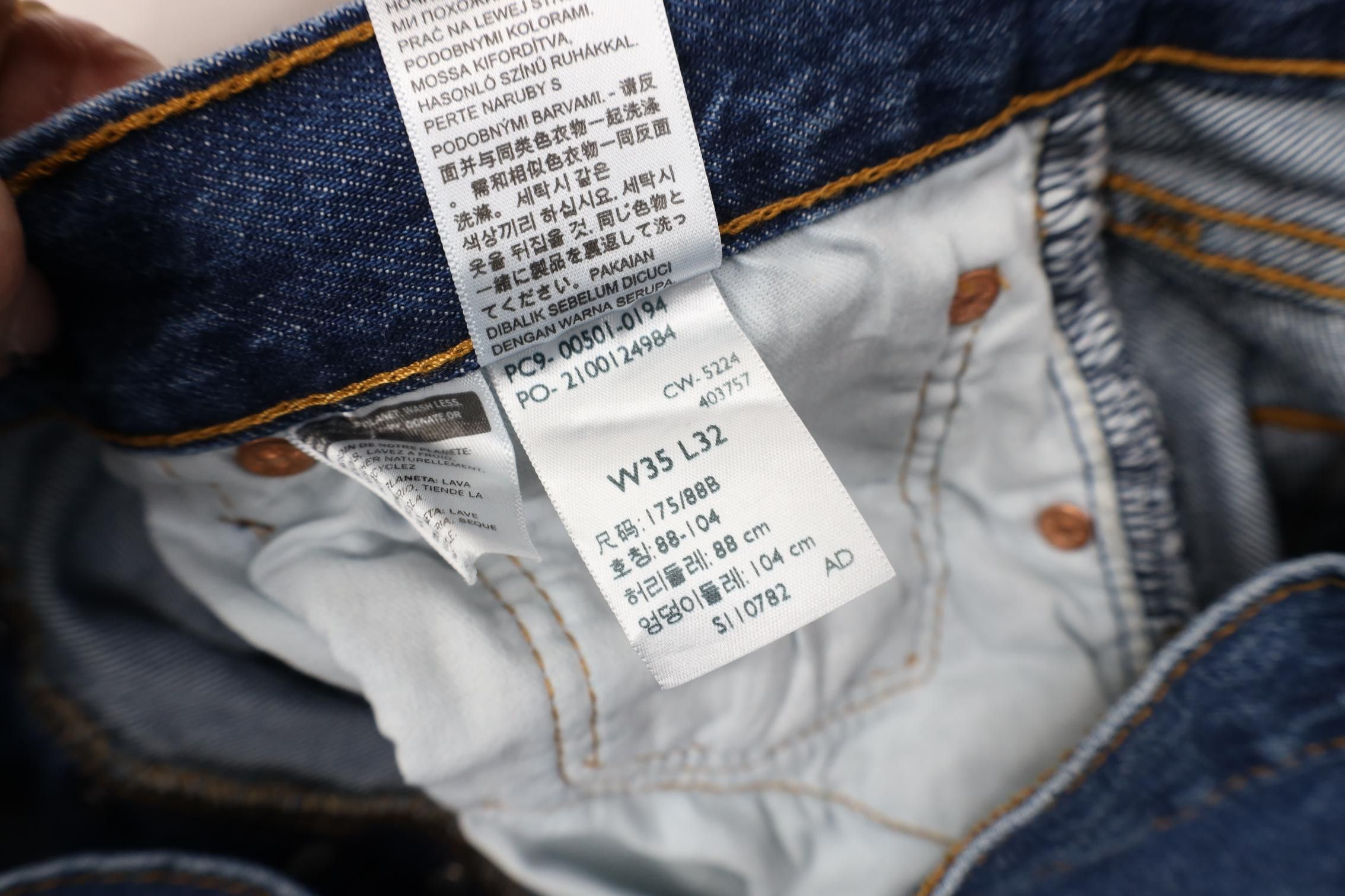 Levi's Vintage Y2K Levis 501xx Button Fly Original Fit Denim Jeans Size US 35 - 8 Thumbnail