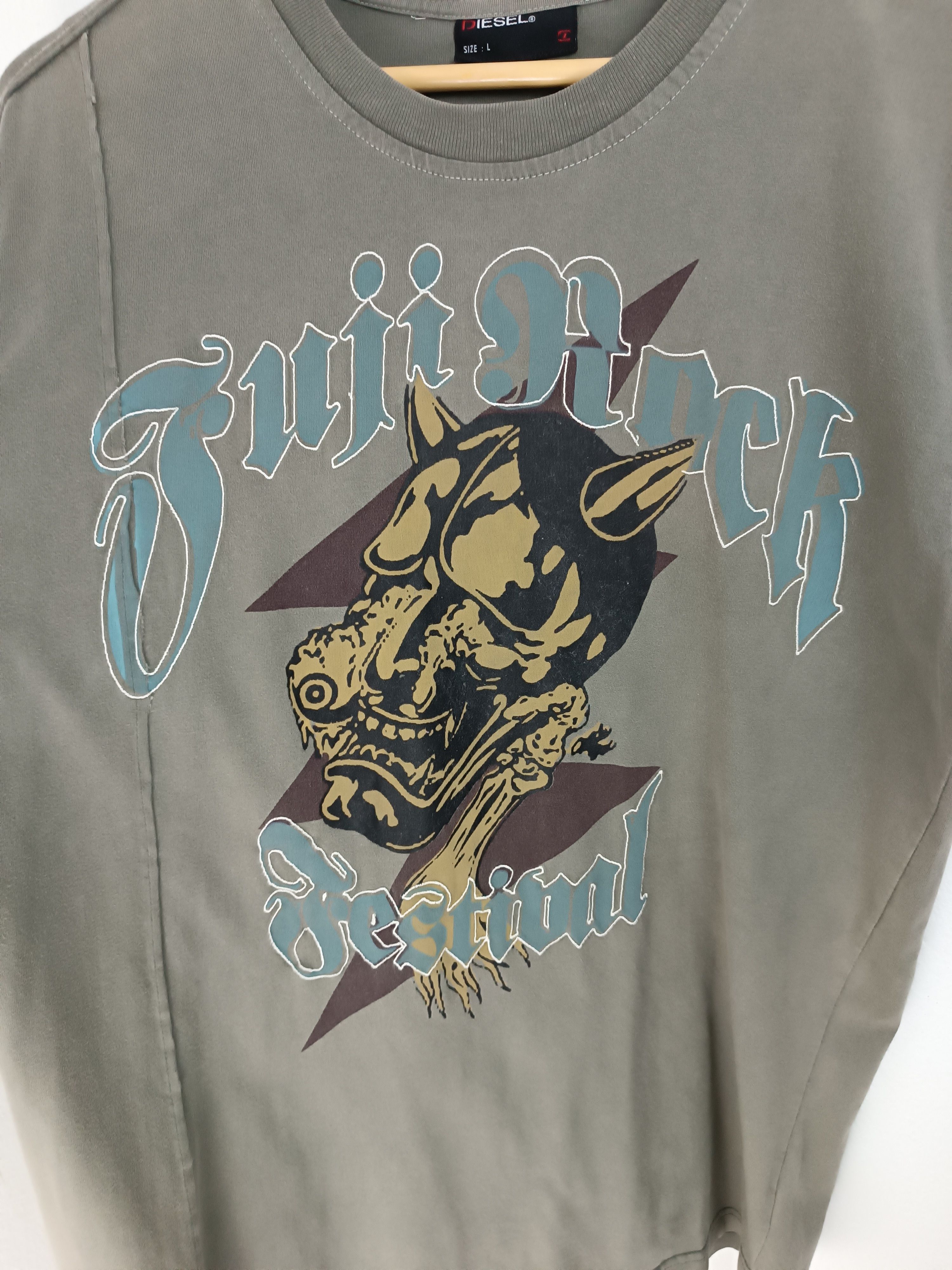 Diesel THRASHED FADED VINTAGE Y2K DIESEL X FUJI ROCK FEST PUNK TEE Size US L / EU 52-54 / 3 - 11 Thumbnail