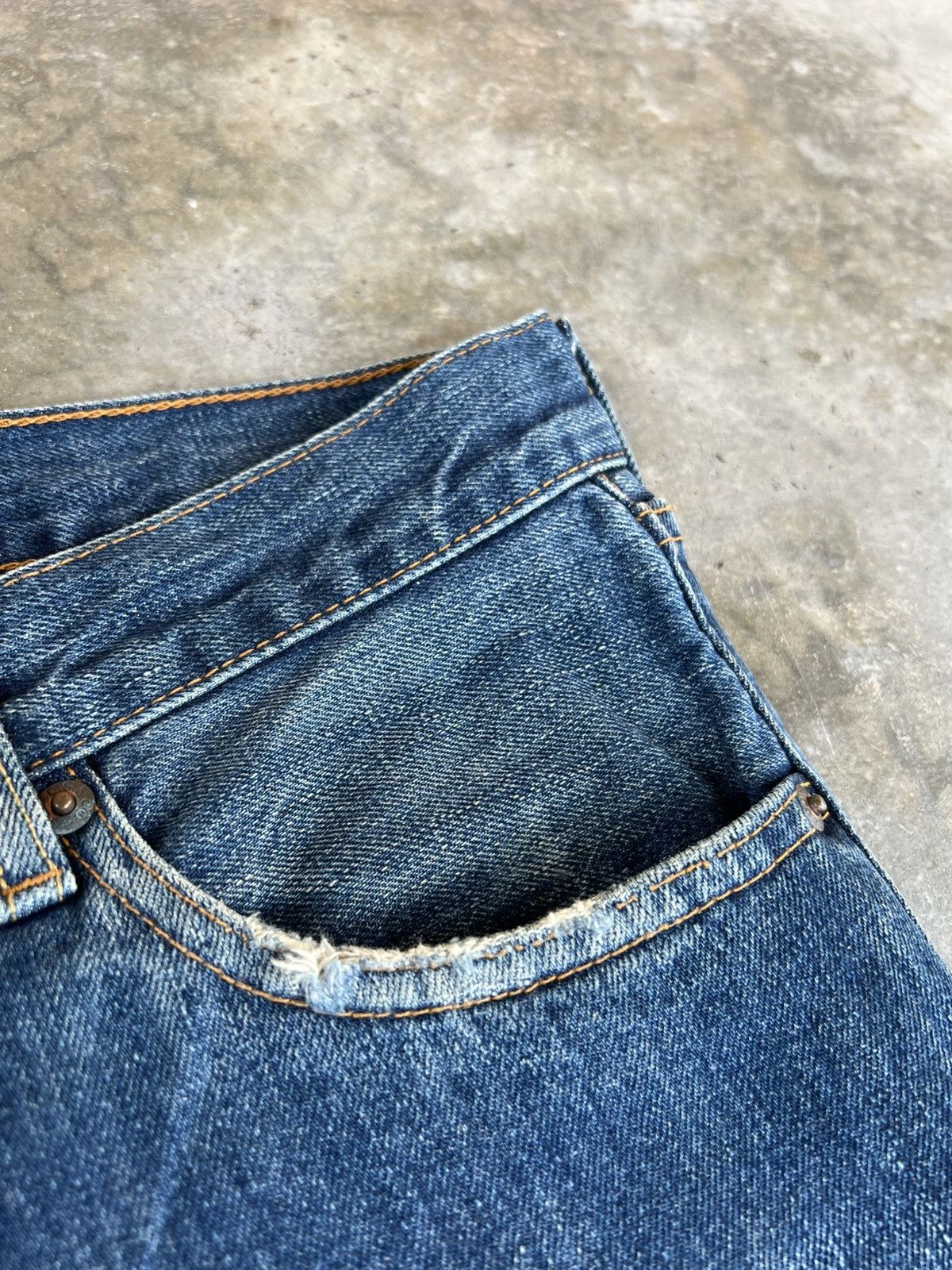 Levi's Vintage 90’s Levis 502 Blue Jean Size US 33 - 16 Thumbnail