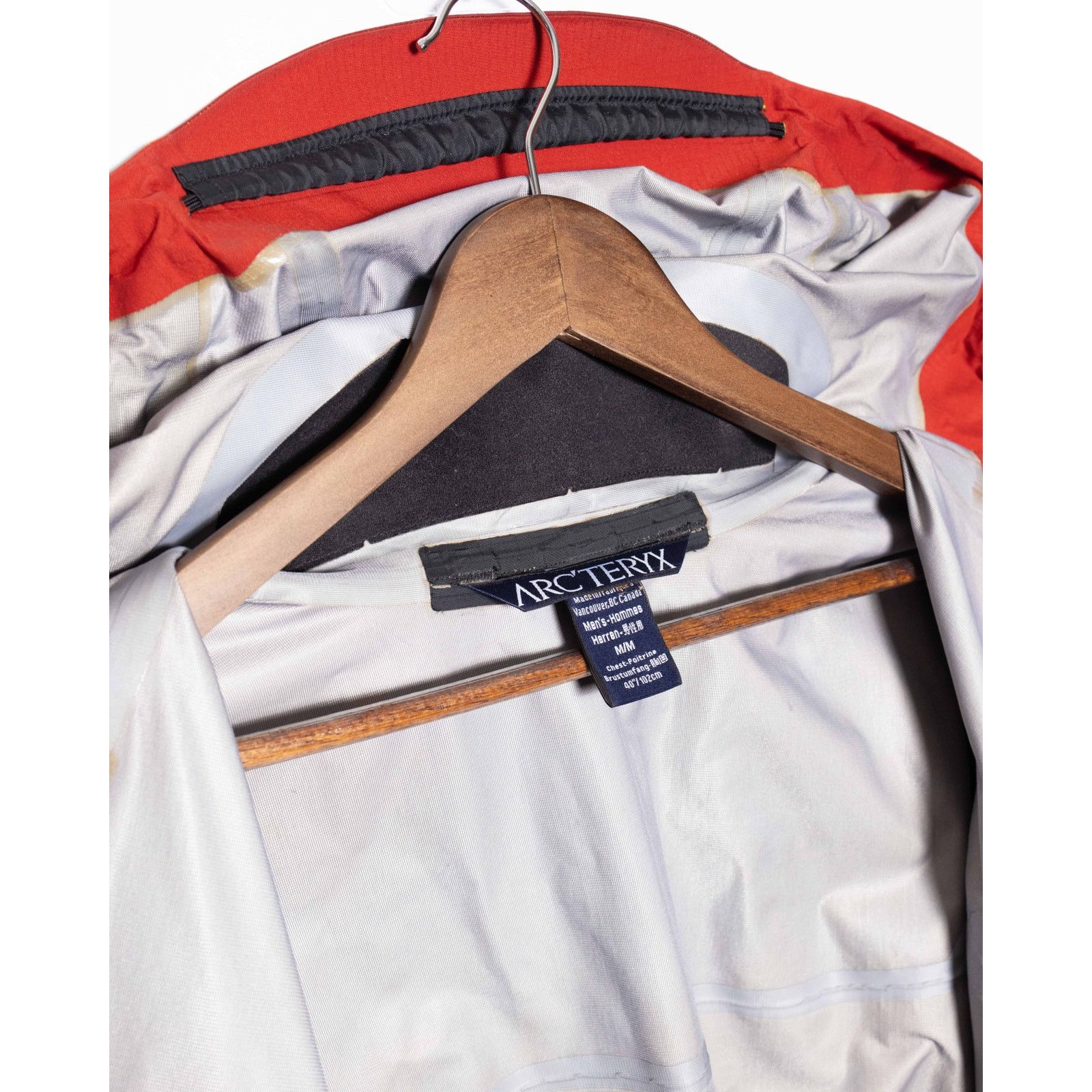 Arc'teryx Vintage Arcteryx Beta SV Sangria Medium 2005 Size US M / EU 48-50 / 2 - 6 Thumbnail