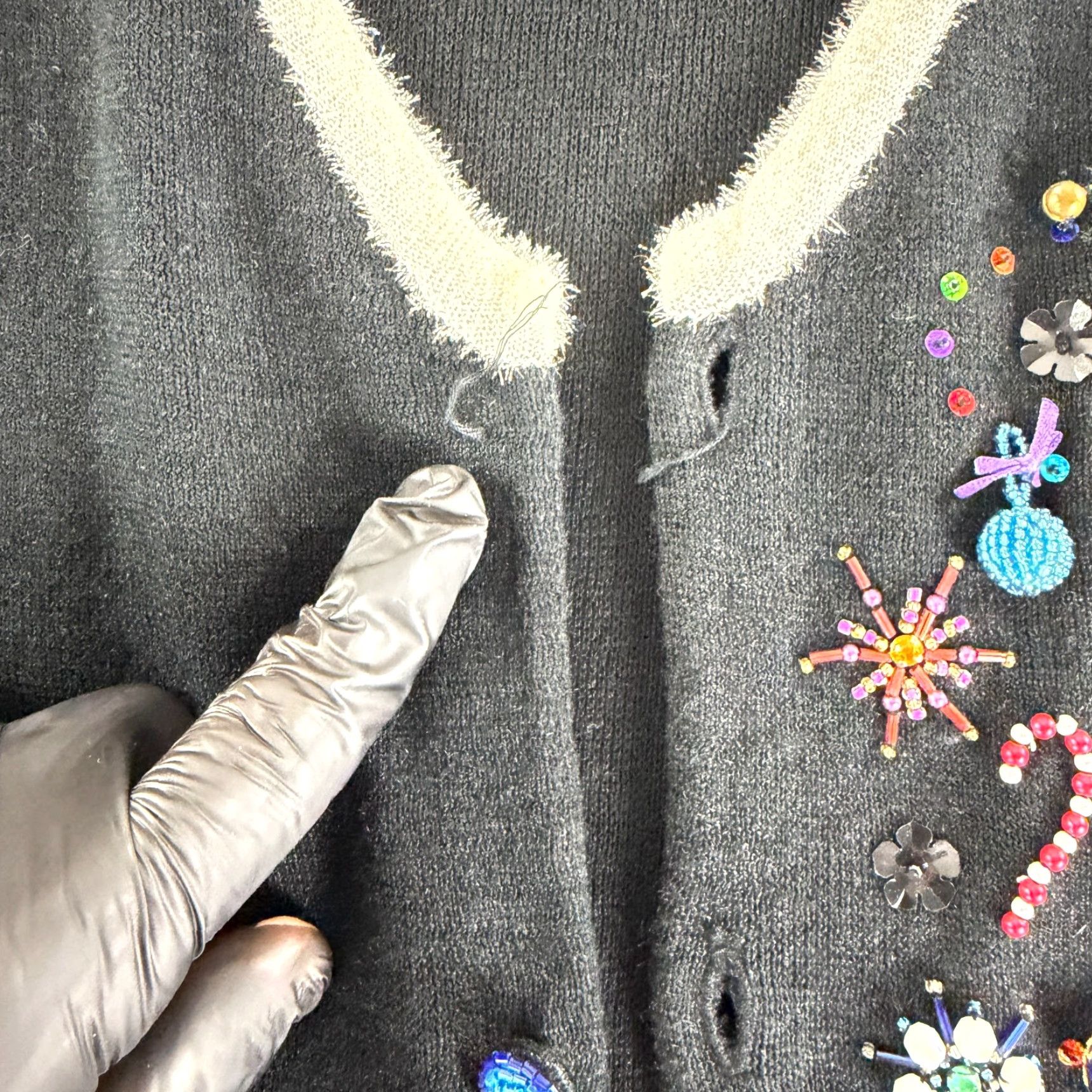 Quacker Factory Quacker Factory Sweater Vest Womens Large Black Christmas Snowman Beaded Knit Size L / US 10 / IT 46 - 3 Thumbnail