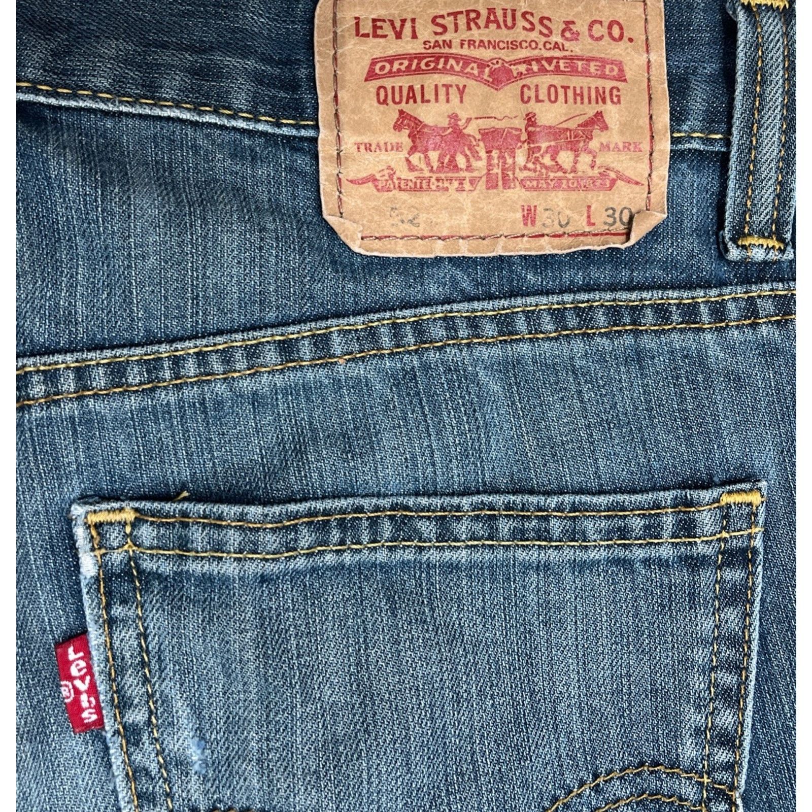 Levi's Vintage Levi's Slim Taper Denim Jeans 30x30 Med-Wash Red Tab Size US 30 / EU 46 - 5 Thumbnail
