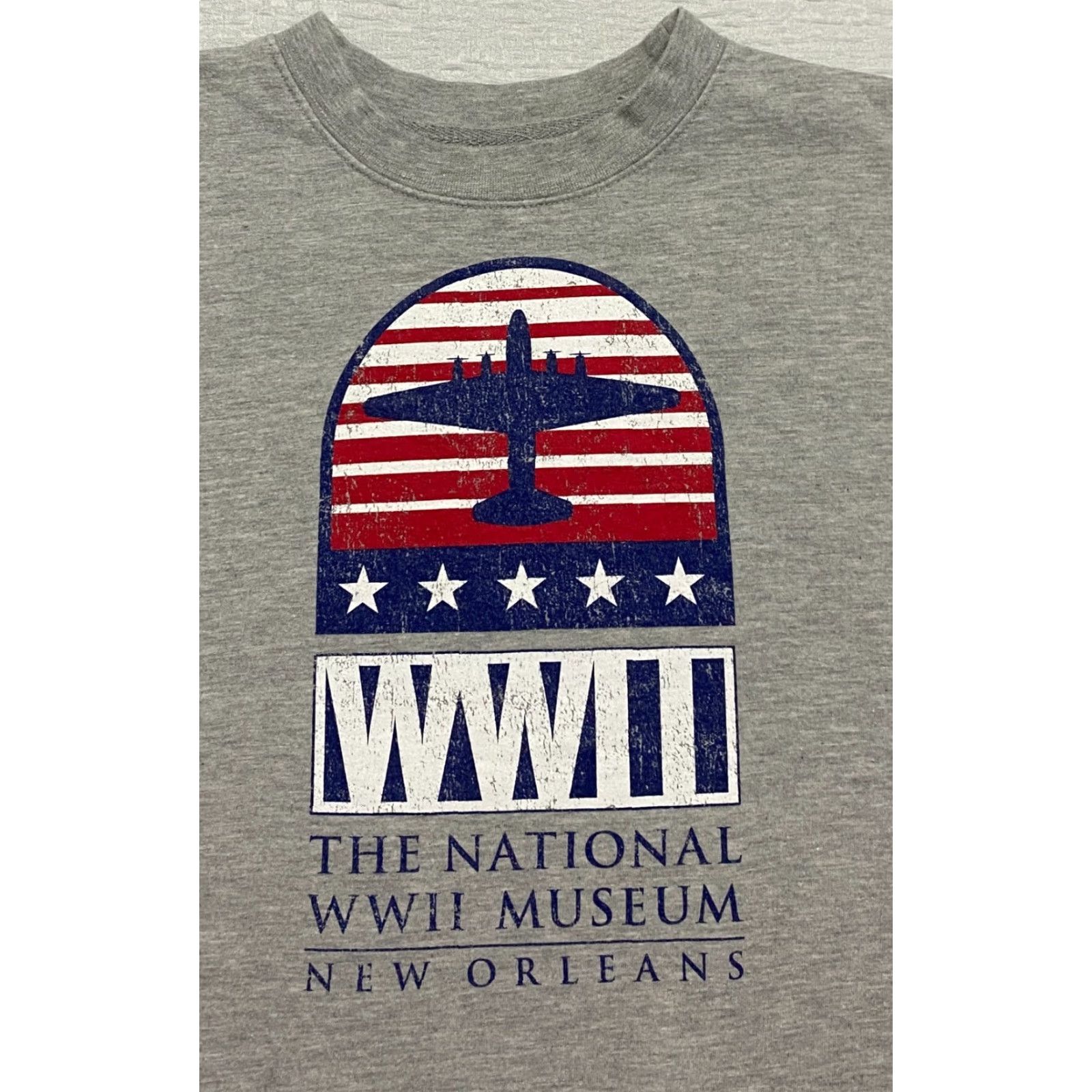 Vintage Pullover Unbranded Sweatshirt Shirt Gray Size M USA Graphic Print The National WWII Museum Pullover Gray M Unisex Adults Size US M / EU 48-50 / 2 - 6 Thumbnail