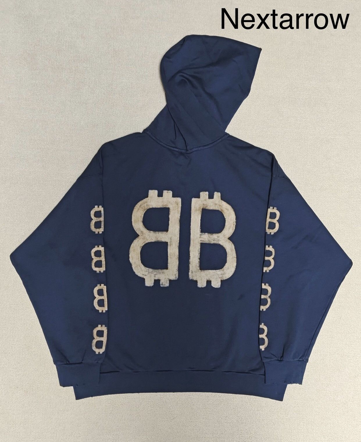 【関税込み】Balenciaga ブルー Crypto フーディ 242342M202002_1.jpg