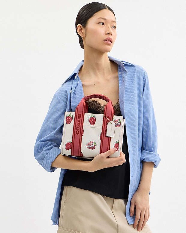 Coach Coach Smith Tote Bag 24 With Strawberry Print CAR80 Size ONE SIZE - 5 Thumbnail