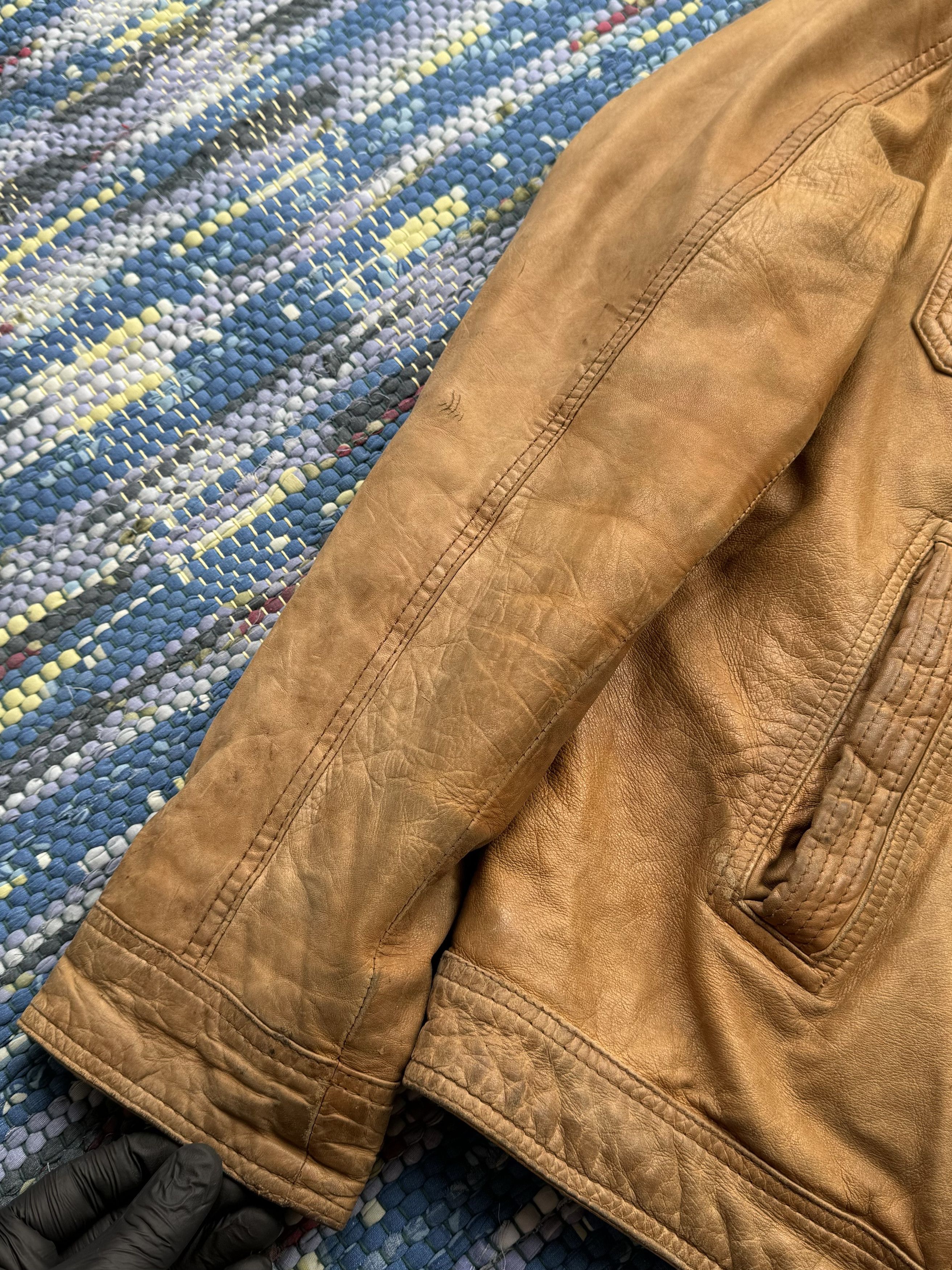 Vintage Vintage Faded Leather Jacket A517(285)D15 Size US XL / EU 56 / 4 - 6 Thumbnail