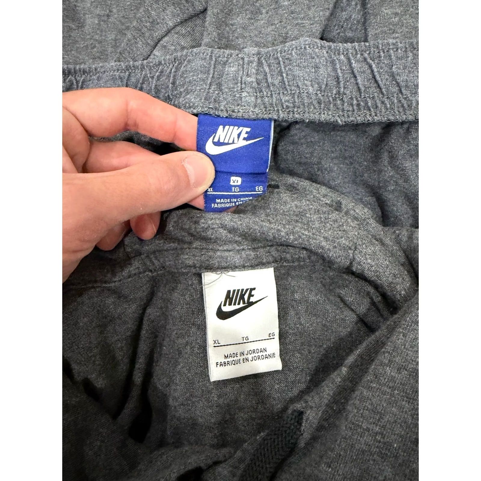 Nike Nike Sportswear Club Fleece Gray Hoodie & Joggers Set XL Men Sweatshirt Sweatpants Tracksuit 90s Y2K Club Fleece Size US XL / EU 56 / 4 - 3 Thumbnail